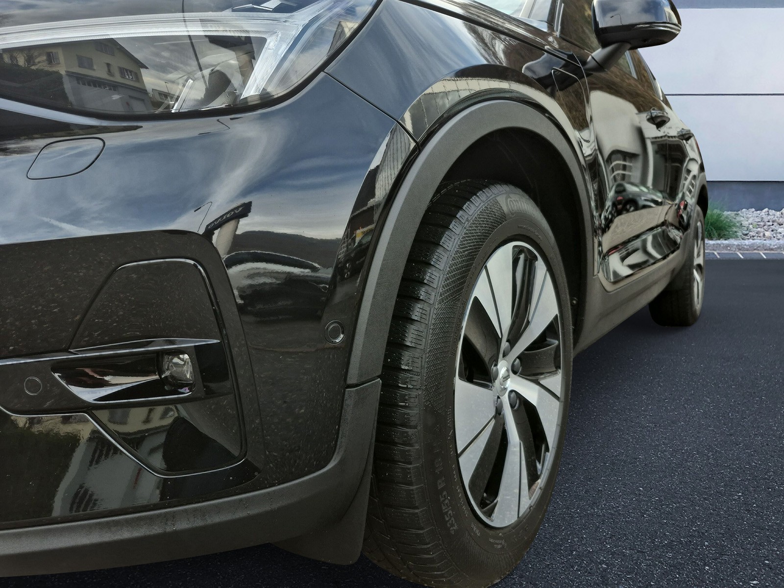 VOLVO XC40 1.5 T4 PiH Plus Dark-image-8
