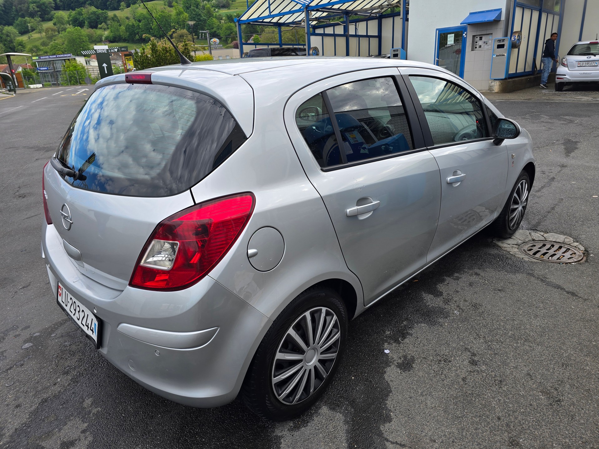 OPEL 1.4i 16V TP Color Ed.-image-2