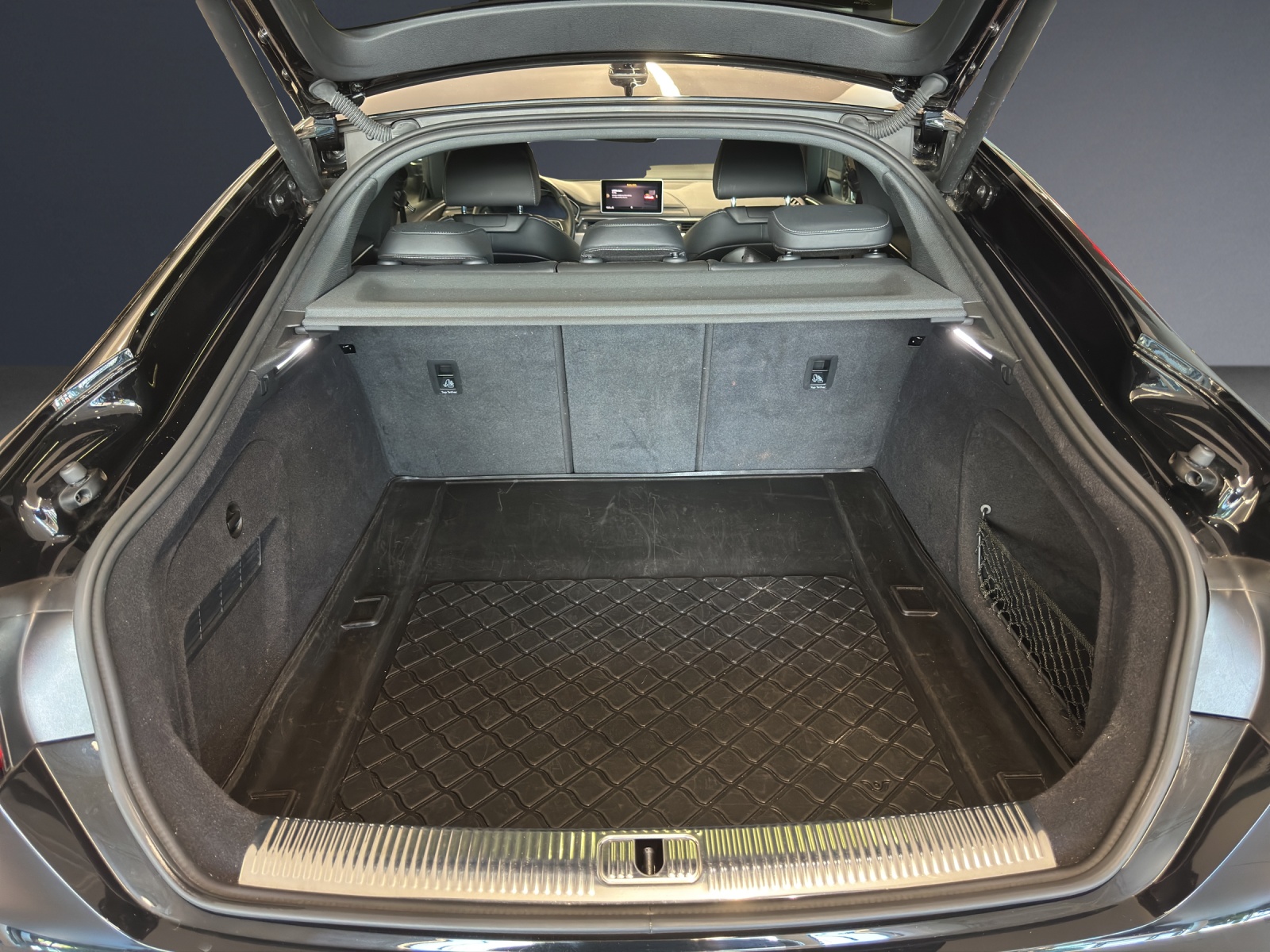 AUDI A5 Sportback 40TFSI Sport-image-13