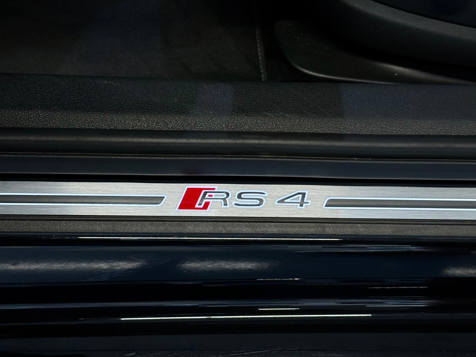 AUDI RS4 AVANT 2.9 TFSI QUATTRO TIPTRONIC | CH-FZG | OHNE OPF | TOP ZUSTAND-image-15