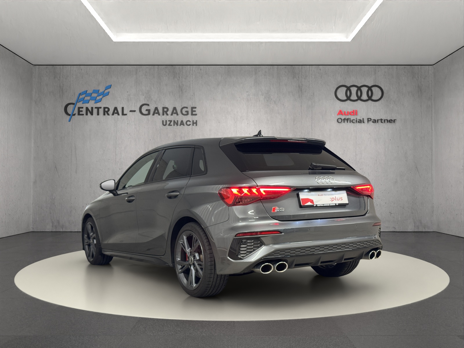 AUDI S3 Sportback 2.0 TFSI quattro S-tronic-image-2
