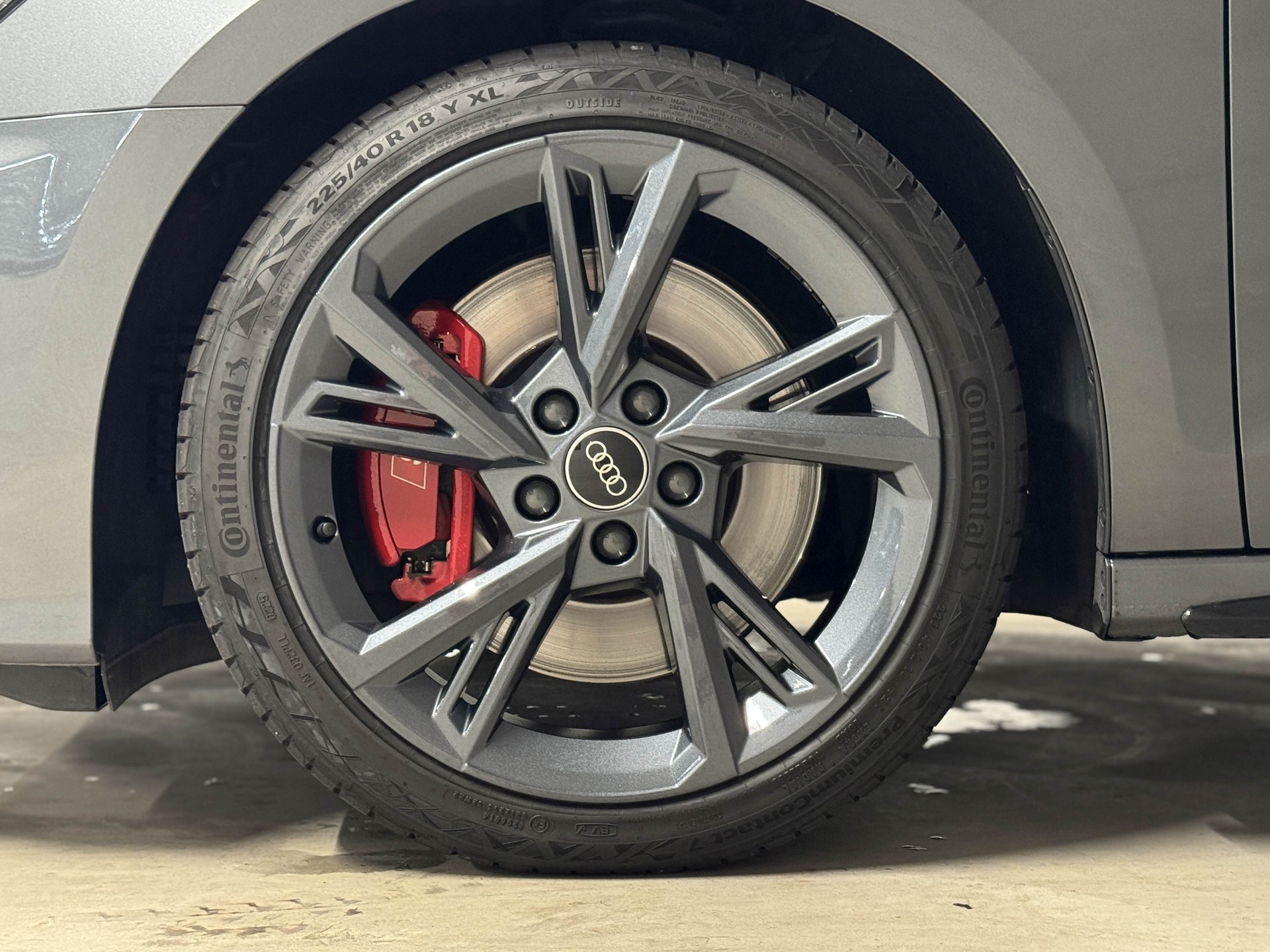 AUDI S3 Sportback 2.0 TFSI quattro S-tronic-image-15