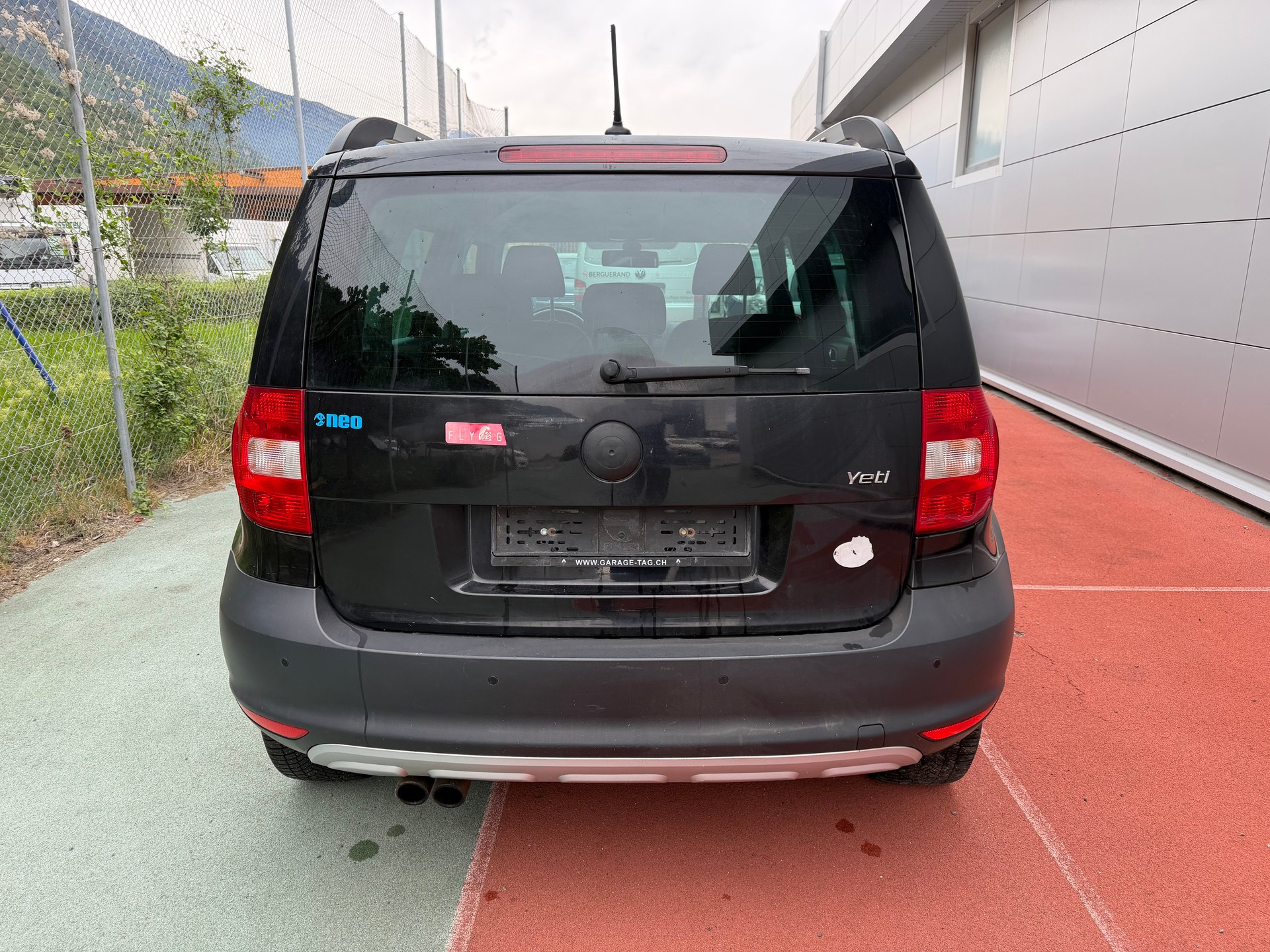 SKODA Yeti 1.8 TSI Active 4x4-image-5