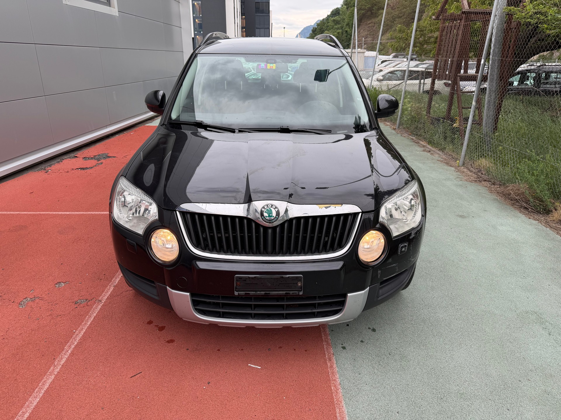SKODA Yeti 1.8 TSI Active 4x4-image-2