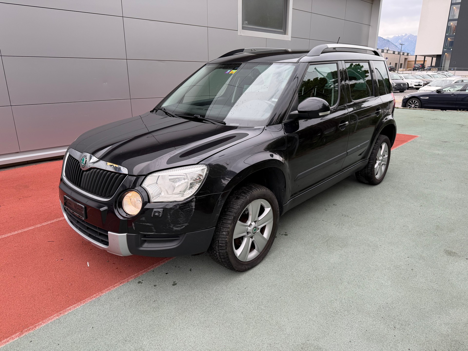 SKODA Yeti 1.8 TSI Active 4x4-image-0