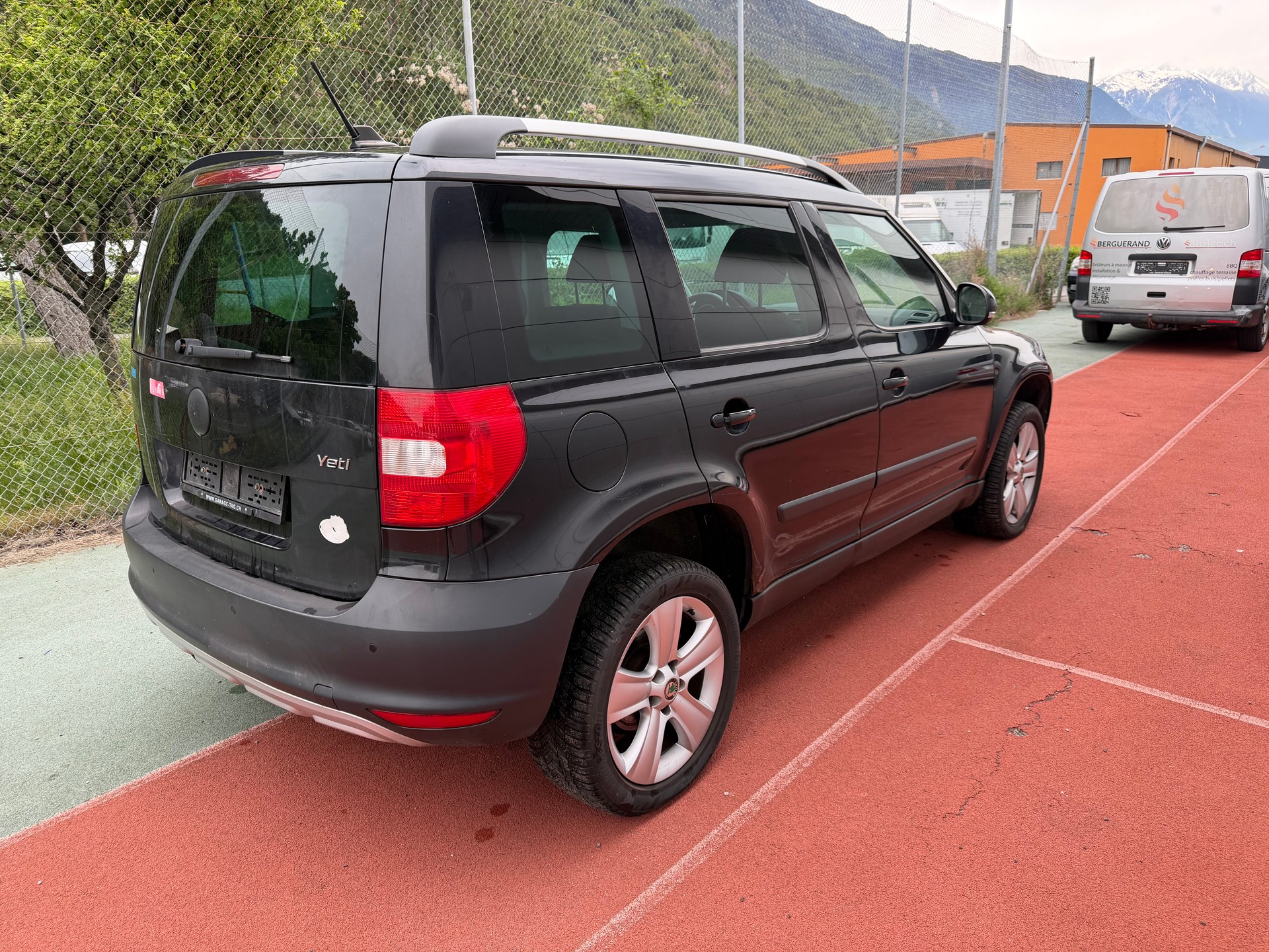 SKODA Yeti 1.8 TSI Active 4x4-image-3