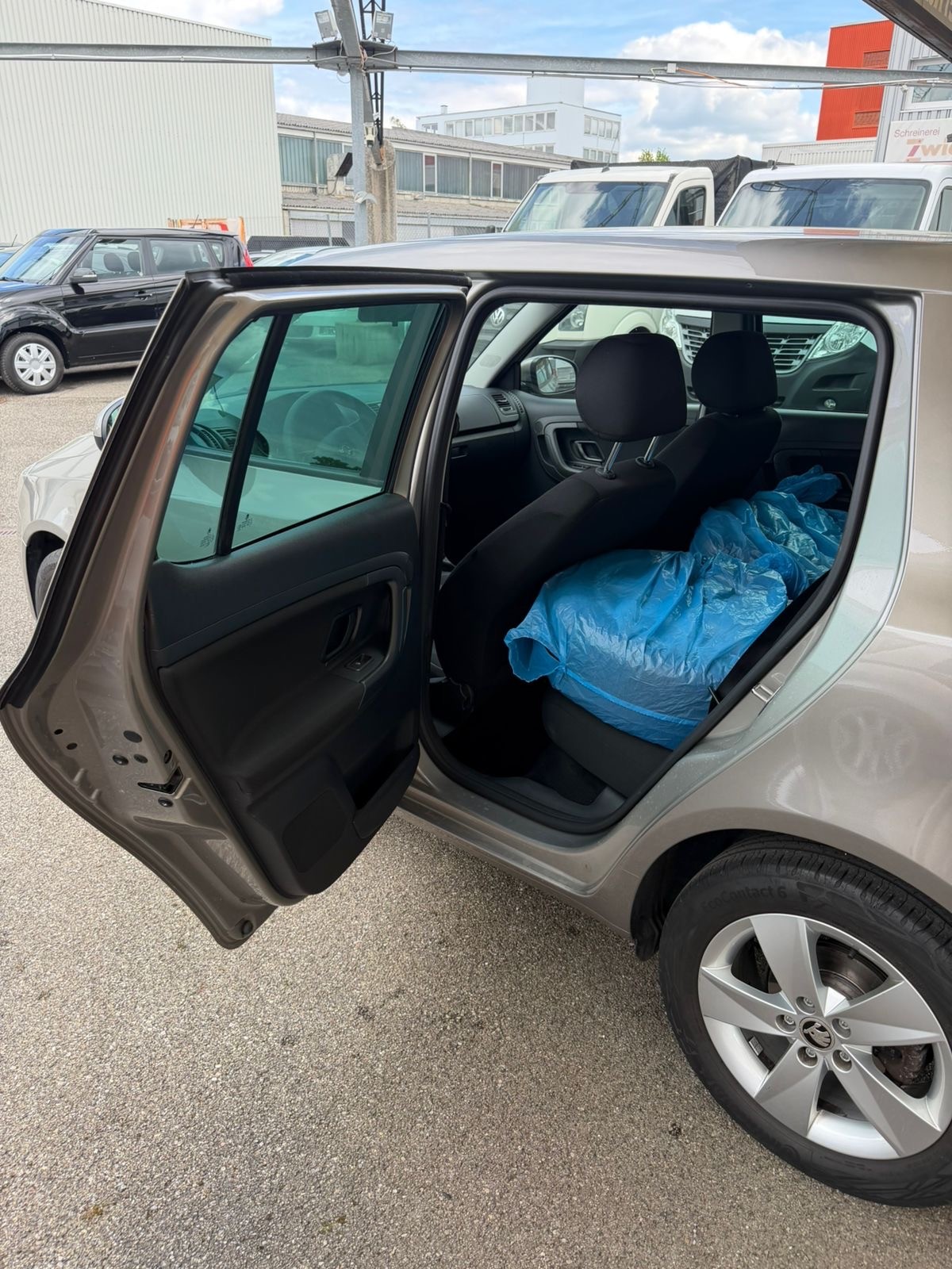 SKODA Fabia 1.2 TSI Ambition Plus-image-9
