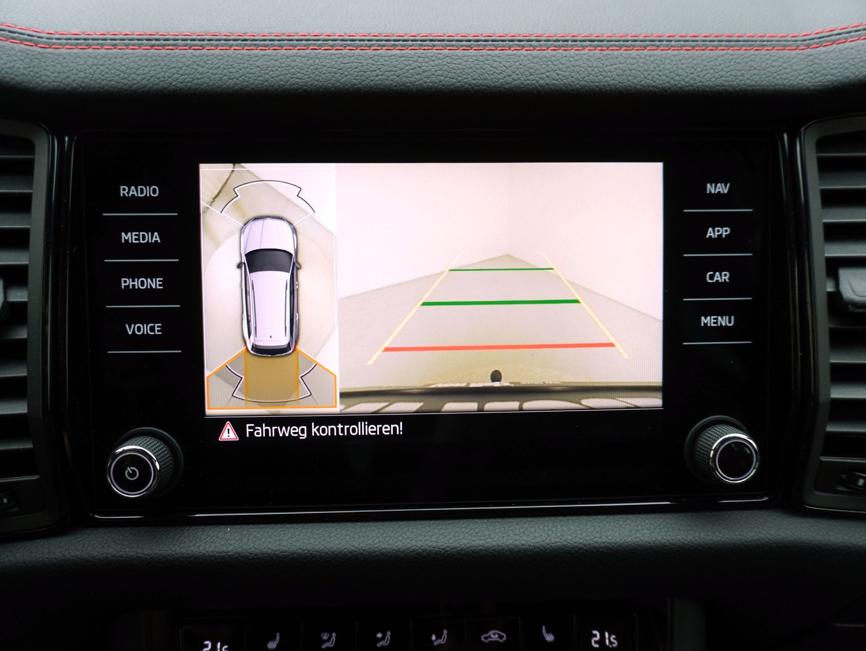 SKODA Kodiaq 2.0 TSI DSG RS-image-20