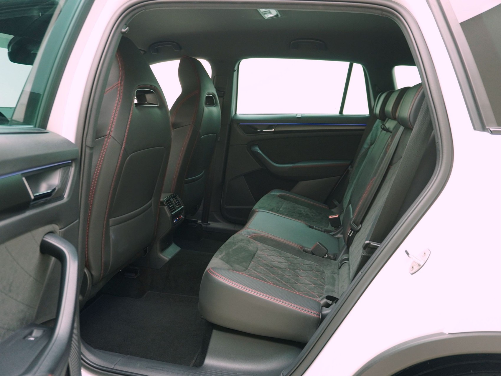 SKODA Kodiaq 2.0 TSI DSG RS-image-12