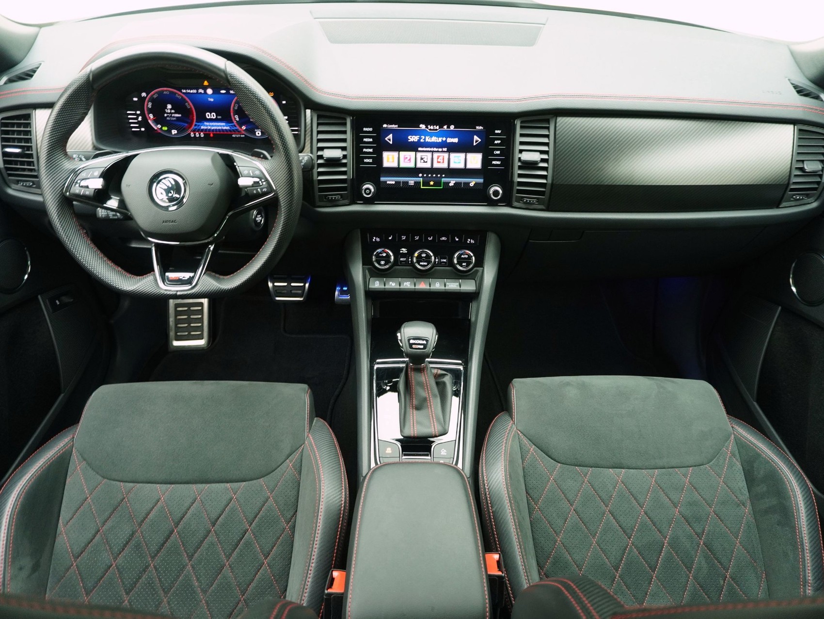 SKODA Kodiaq 2.0 TSI DSG RS-image-15