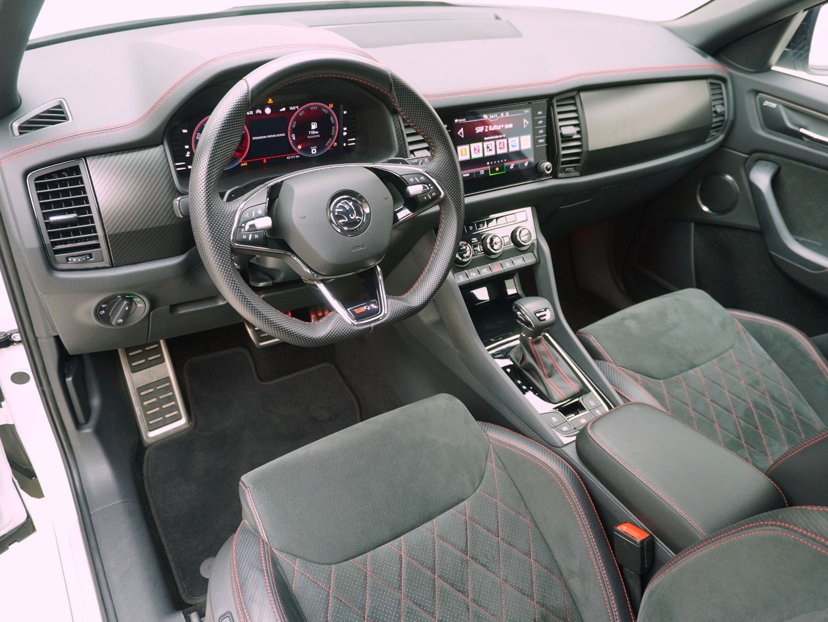 SKODA Kodiaq 2.0 TSI DSG RS-image-9