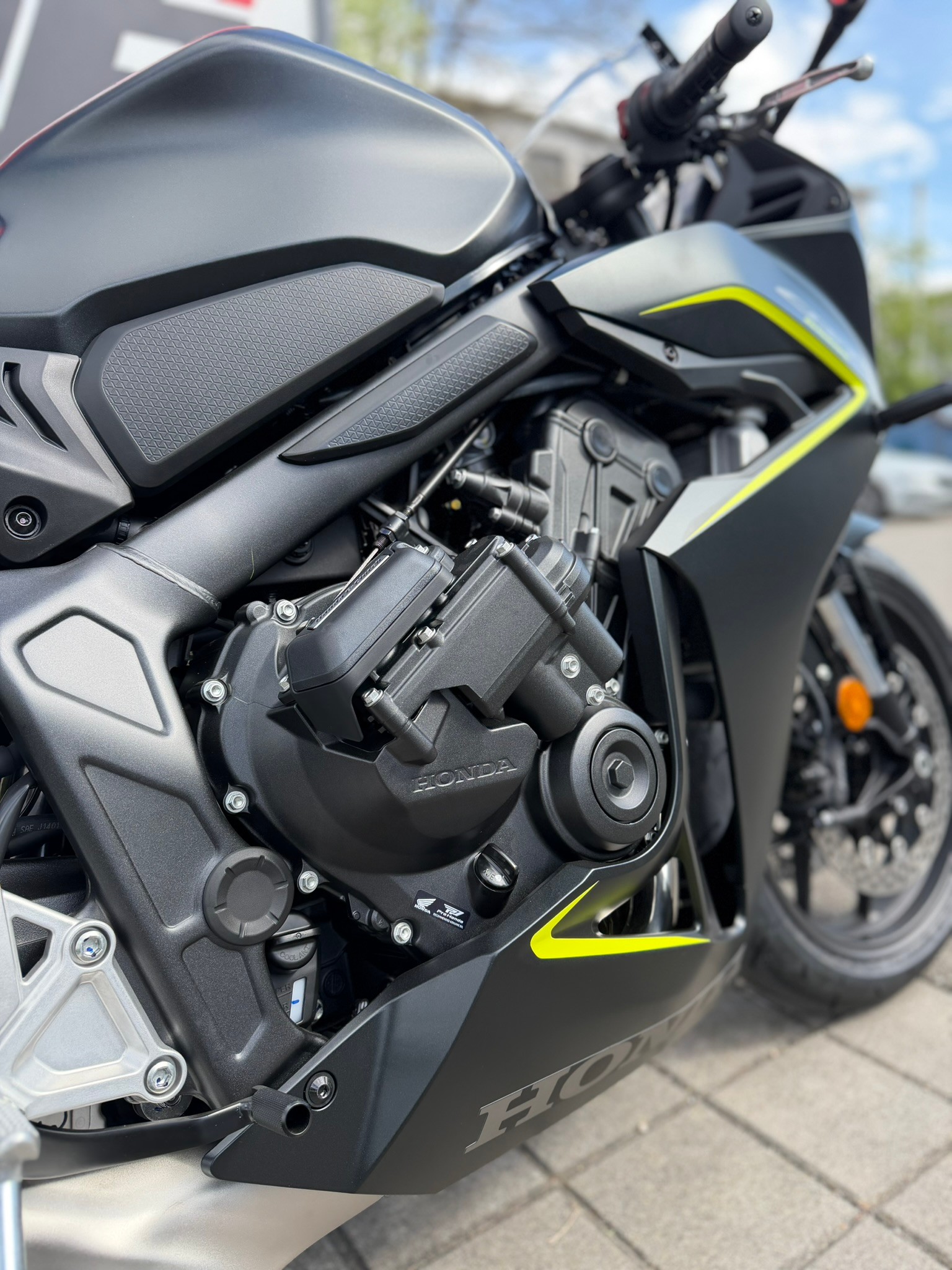HONDA CBR 650 R E-Clutch-image-6