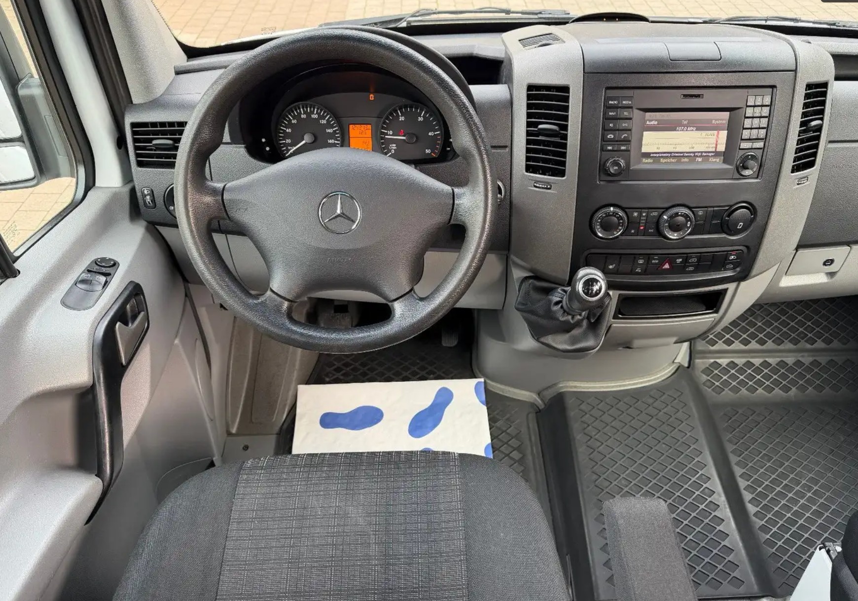 MERCEDES-BENZ Sprinter 313 CDI Standard / 9-Plätzer / Klima-image-7