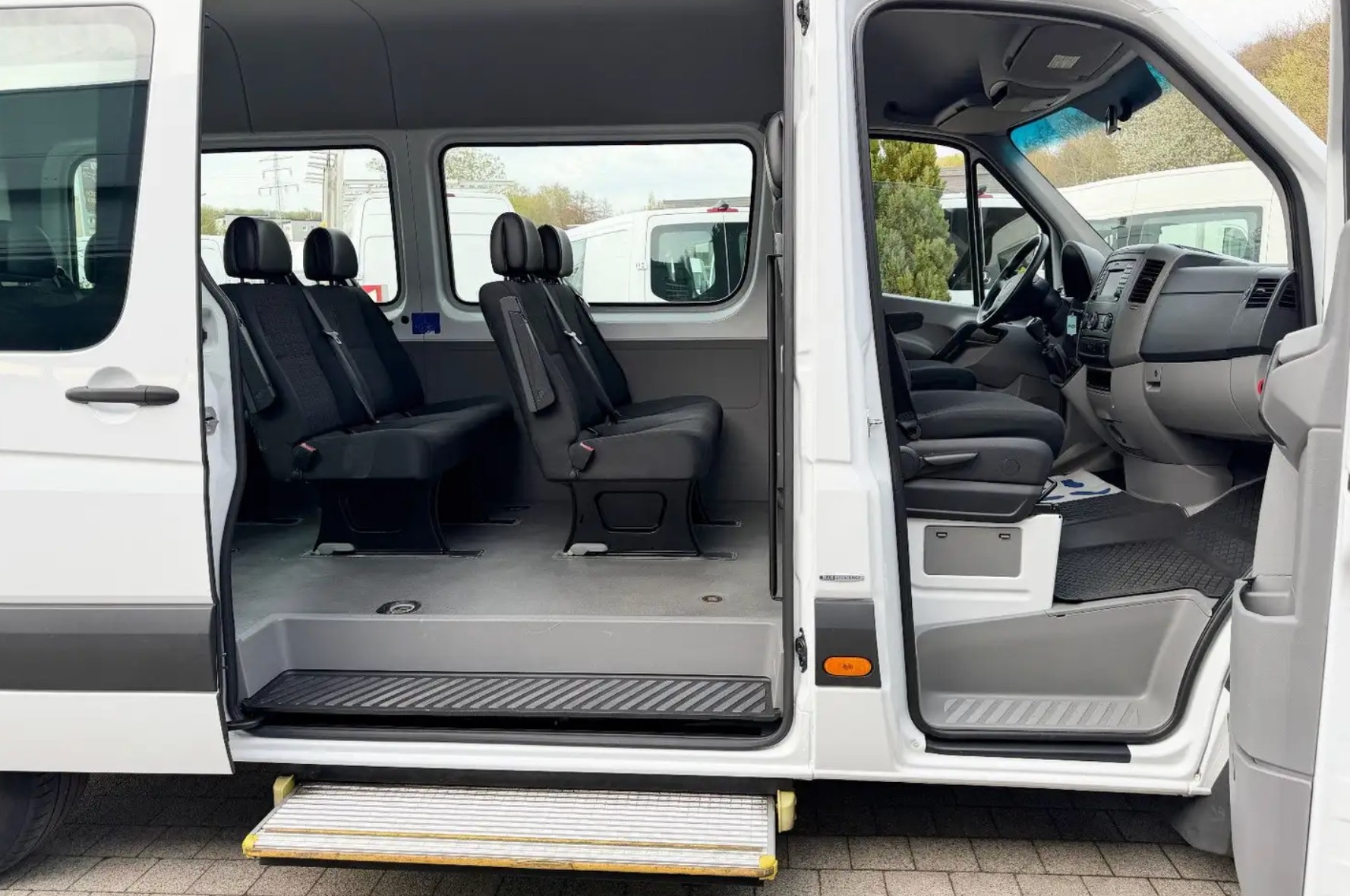 MERCEDES-BENZ Sprinter 313 CDI Standard / 9-Plätzer / Klima-image-11