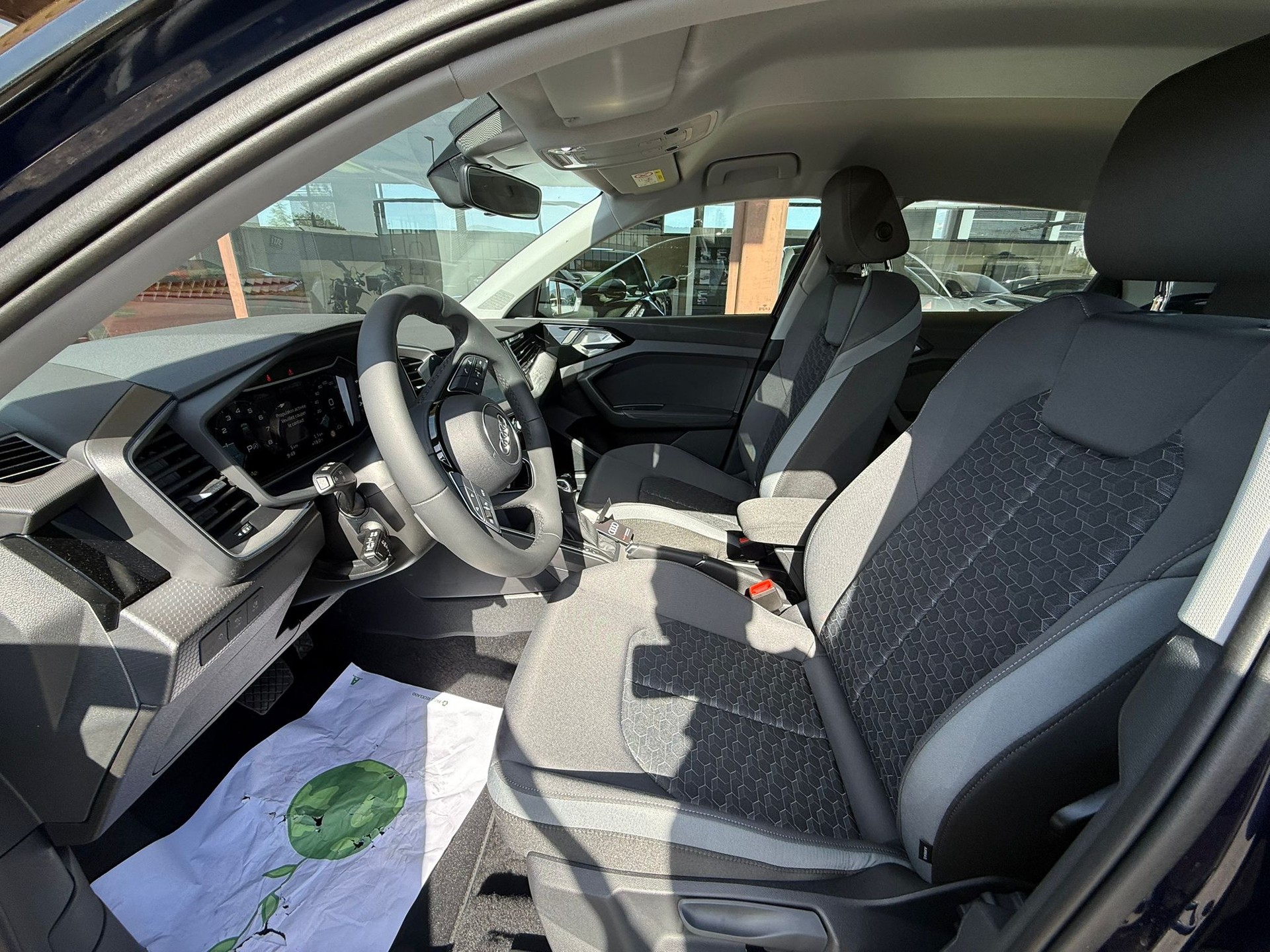AUDI A1 Sportback 30 TFSI S Line S-tronic-image-6