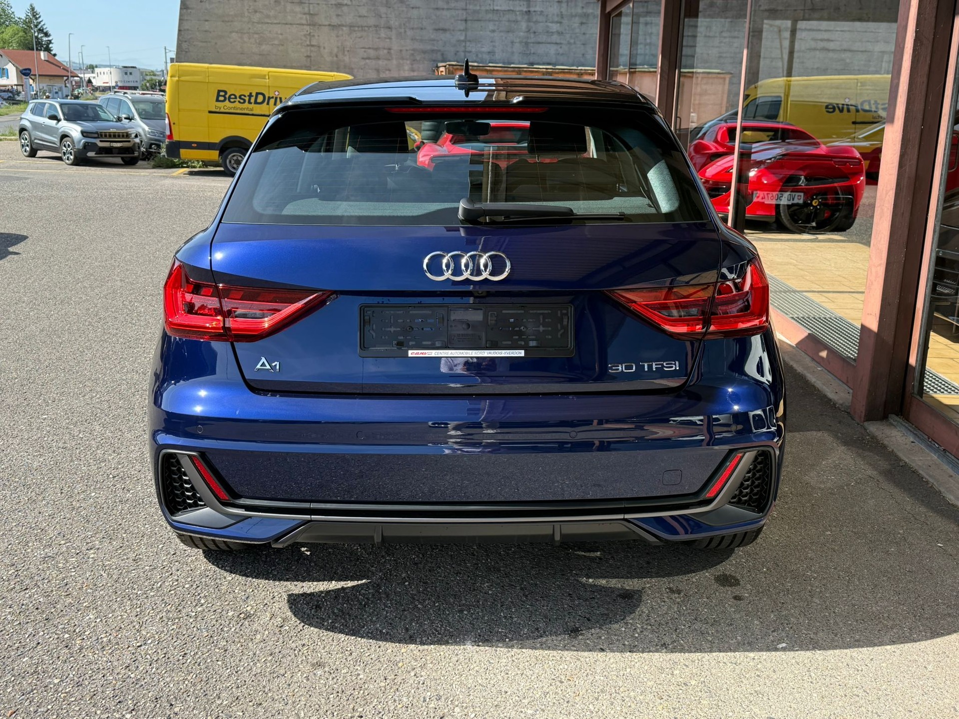 AUDI A1 Sportback 30 TFSI S Line S-tronic-image-4