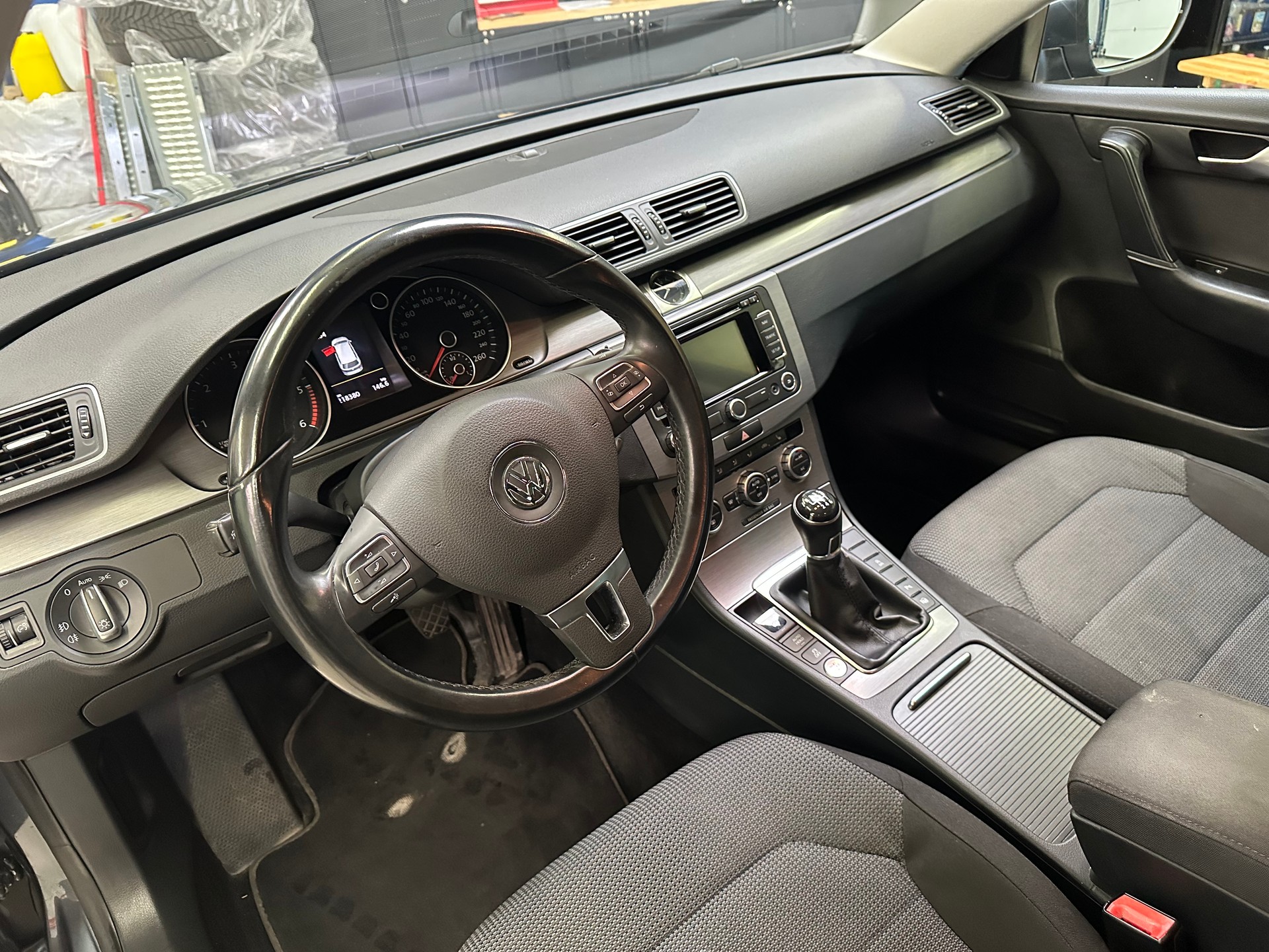 VW Passat Variant 2.0 TDI BlueMotion Technology Cup-image-7