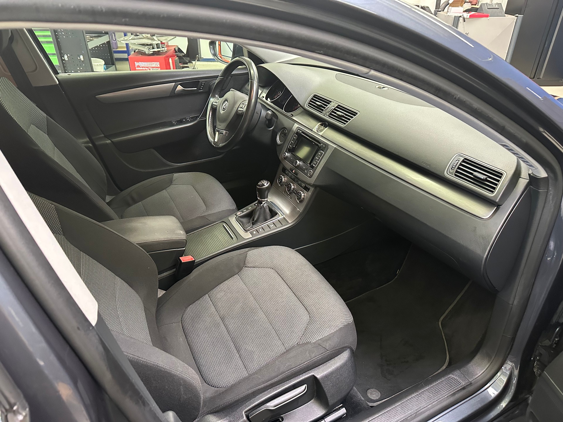 VW Passat Variant 2.0 TDI BlueMotion Technology Cup-image-9