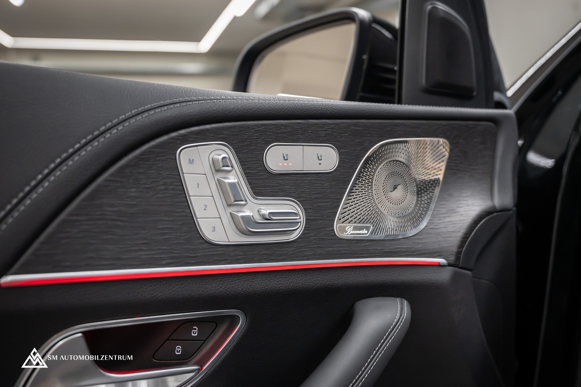 MERCEDES-BENZ GLE 450 AMG Line 4matic / Panorama / 360° / Head-Up / Smaragdgrün Metallic-image-23
