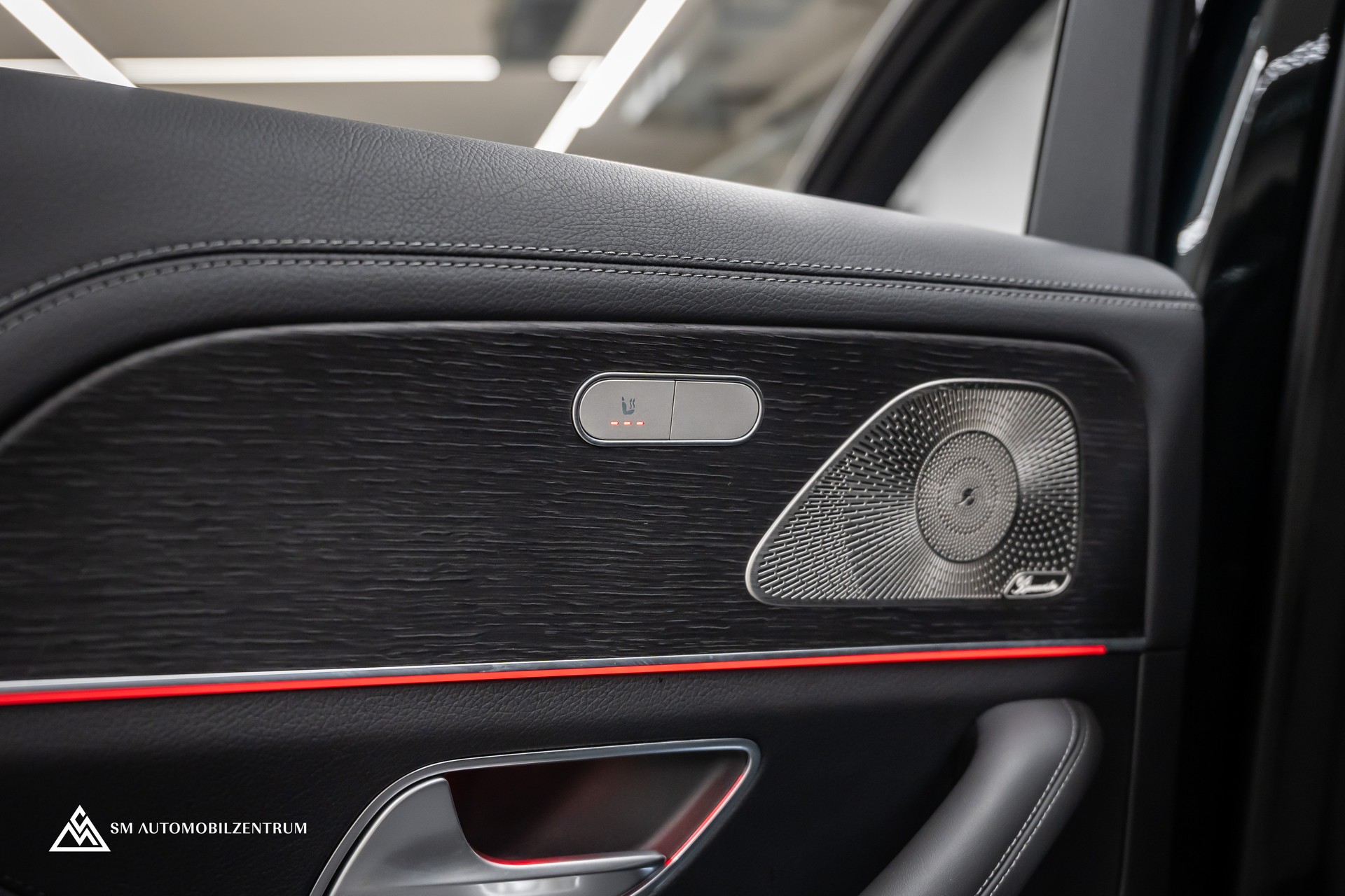 MERCEDES-BENZ GLE 450 AMG Line 4matic / Panorama / 360° / Head-Up / Smaragdgrün Metallic-image-21
