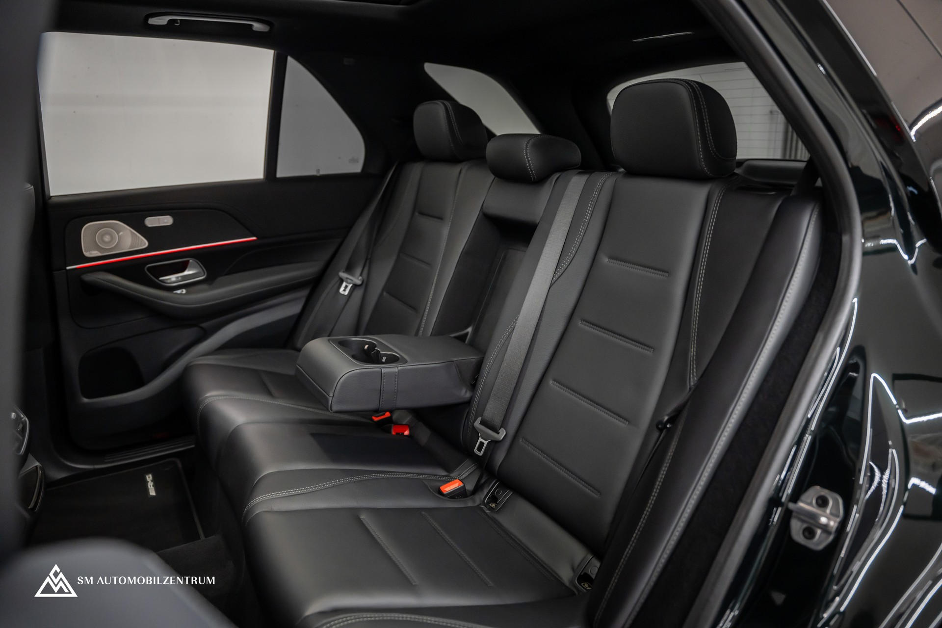 MERCEDES-BENZ GLE 450 AMG Line 4matic / Panorama / 360° / Head-Up / Smaragdgrün Metallic-image-20