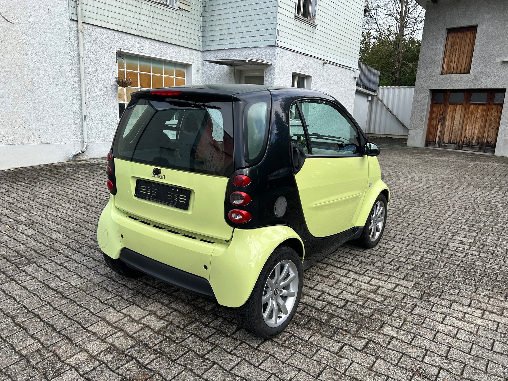 SMART fortwo pulse-image-5