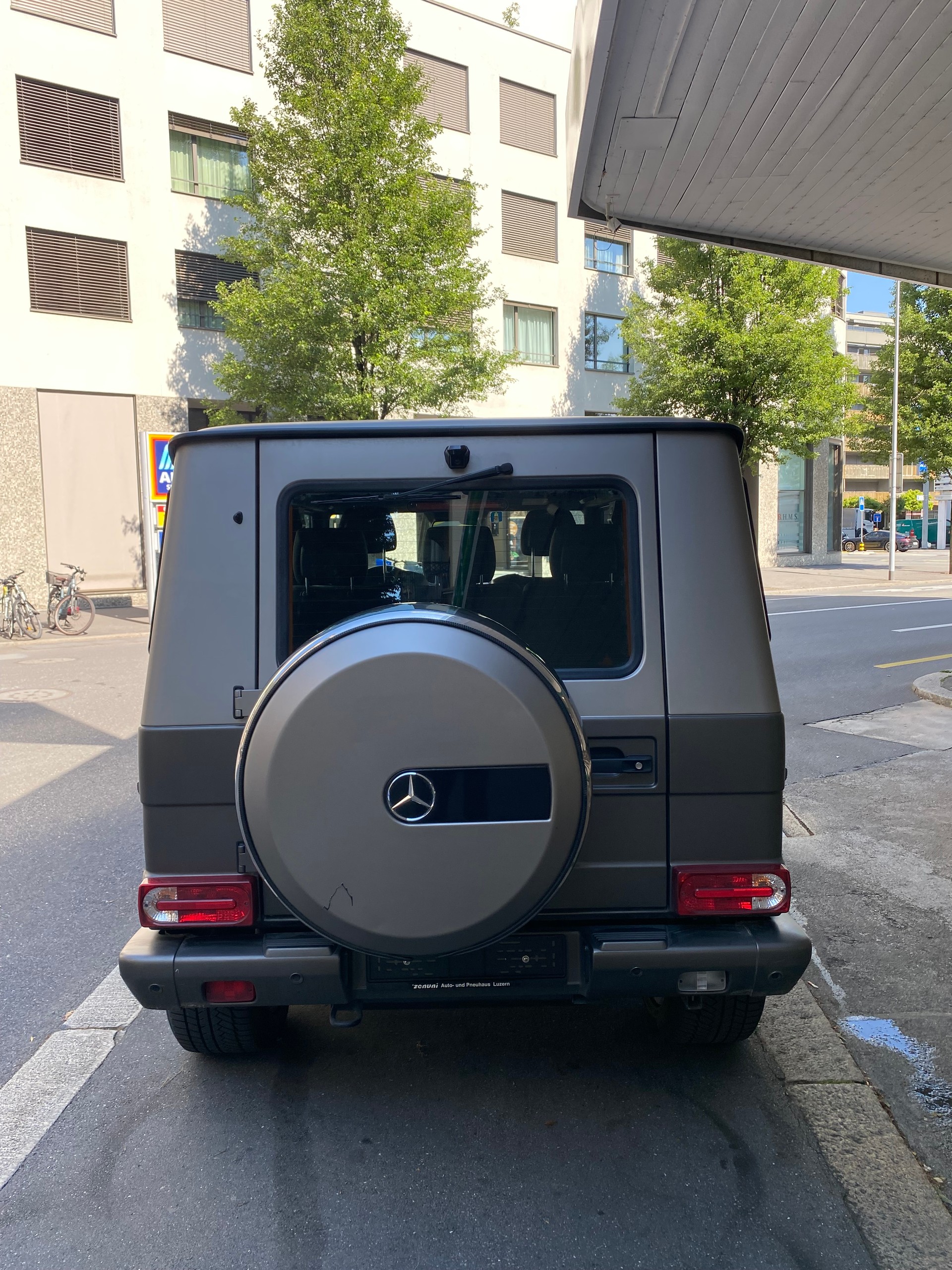 MERCEDES-BENZ G 63 AMG Automatic-image-5