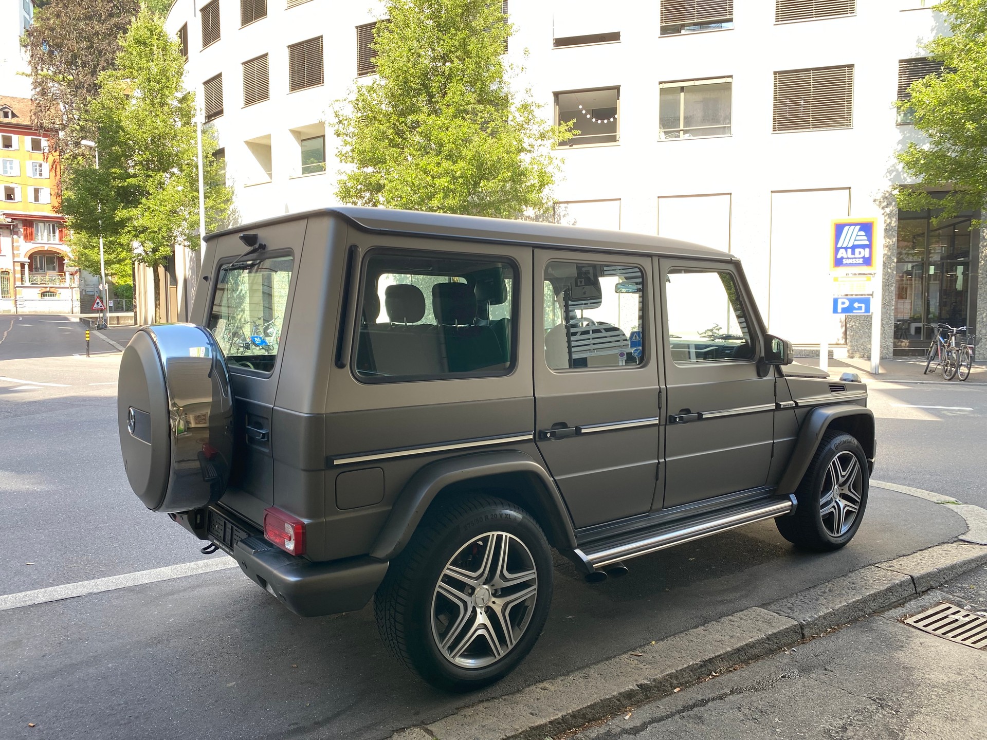 MERCEDES-BENZ G 63 AMG Automatic-image-6