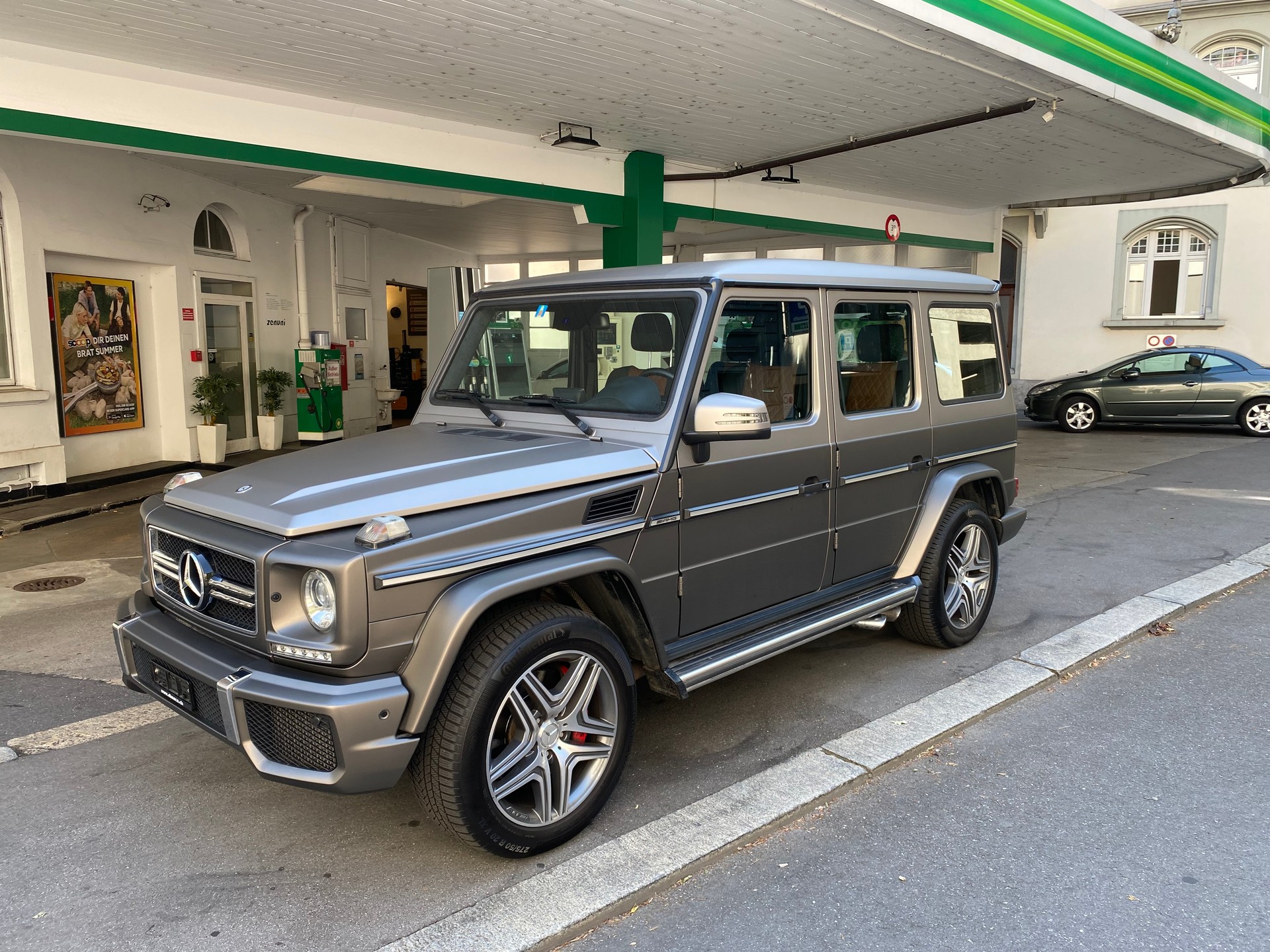 MERCEDES-BENZ G 63 AMG Automatic-image-2