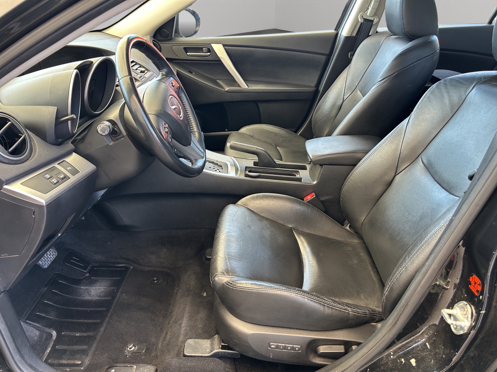 MAZDA 3 2.0 16V Sport Activematic-image-8