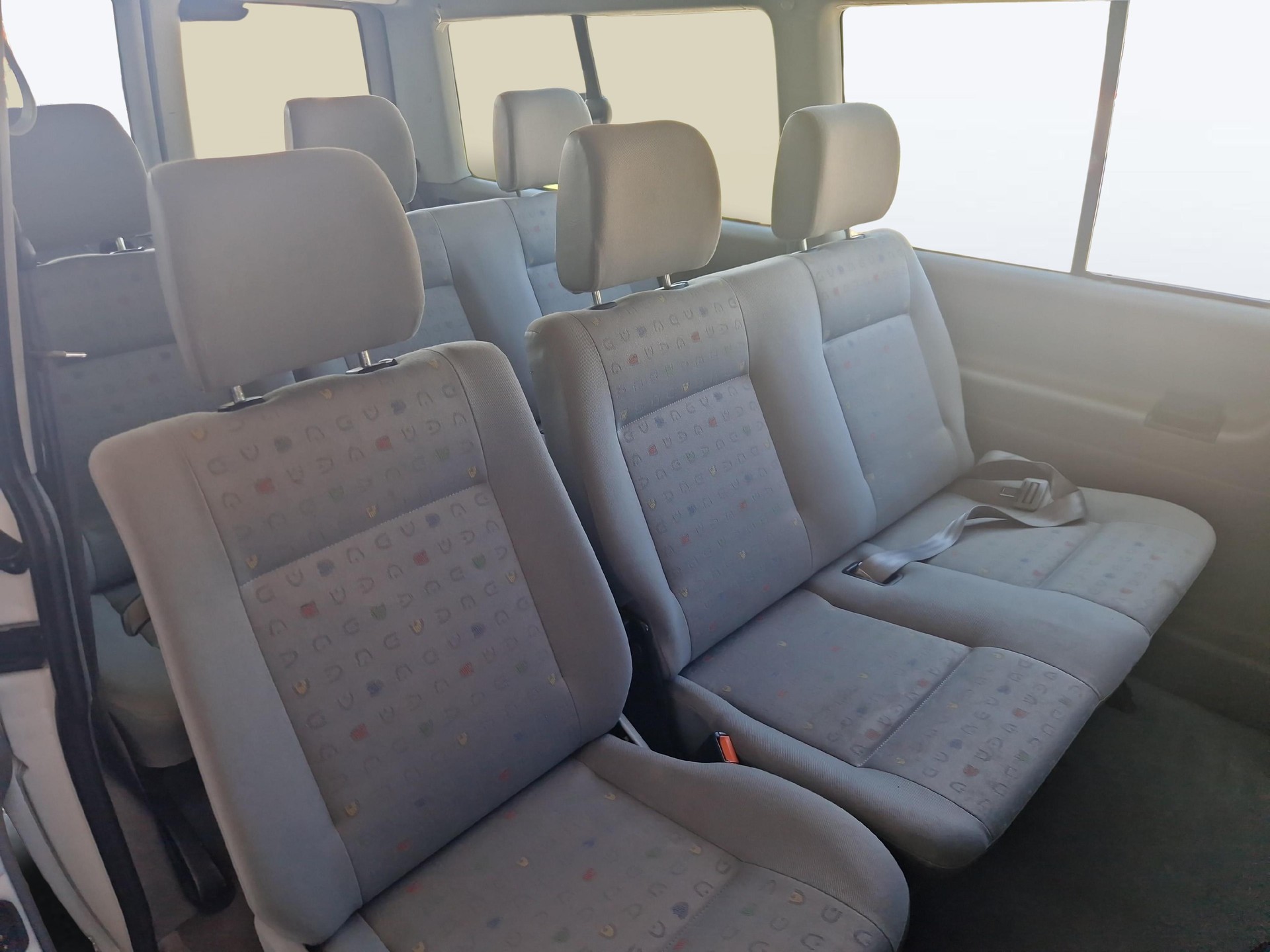 VW T4 Caravelle 2920 Swiss 2.5 TDI syncro-image-10
