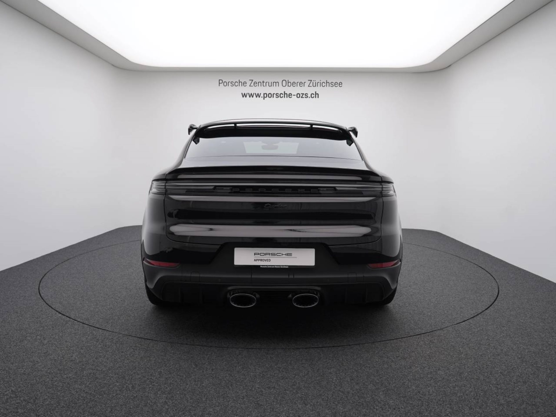 PORSCHE Cayenne Turbo E-Hybrid Coupé mit GT-Paket-image-5