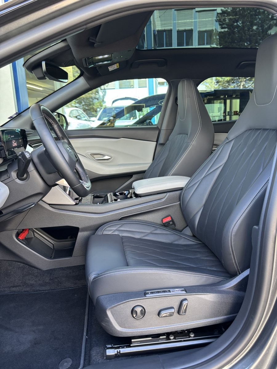 FORD Explorer Extended Range Premium AWD-image-3