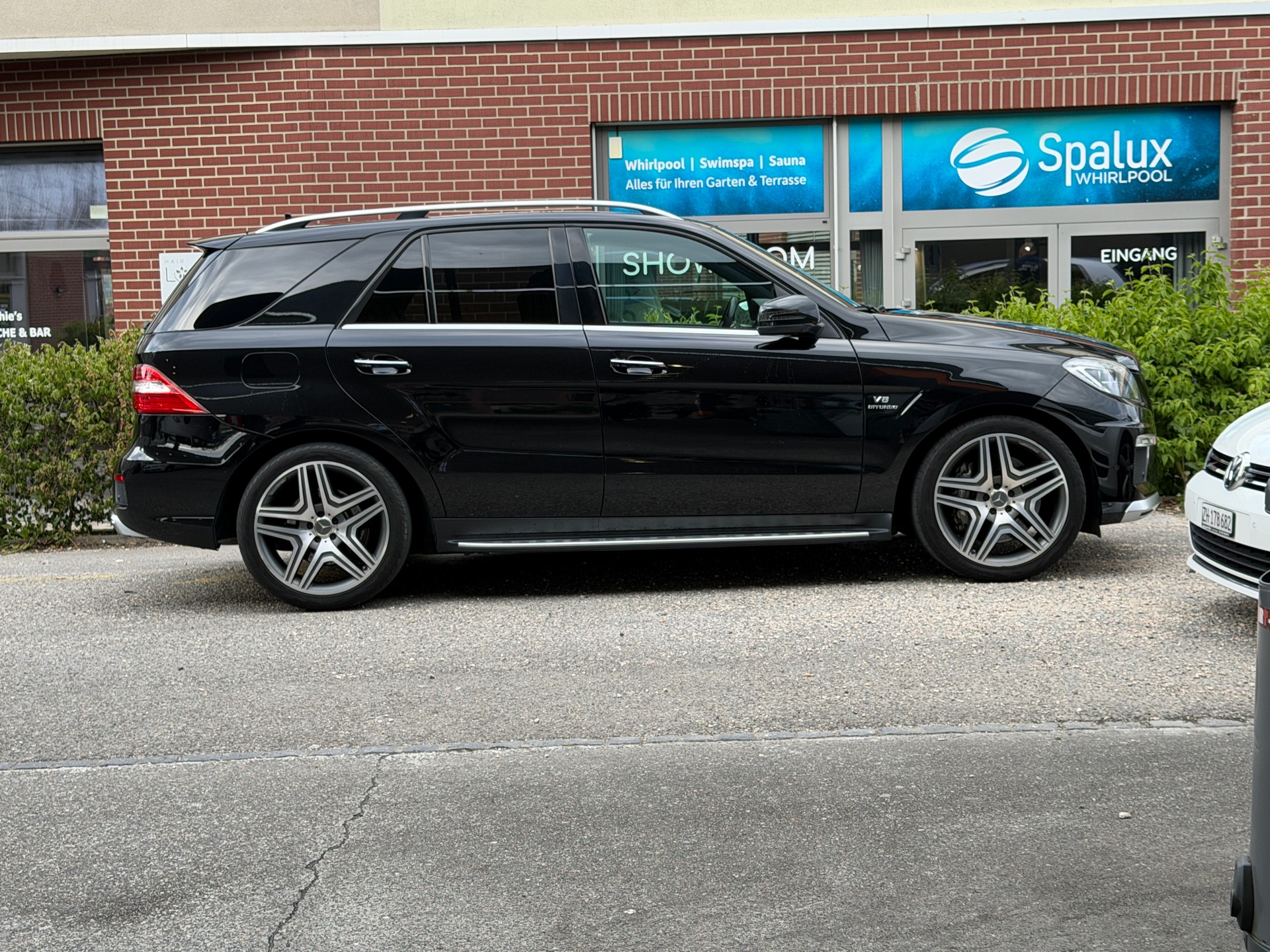 MERCEDES-BENZ ML 63 V8 AMG-image-2