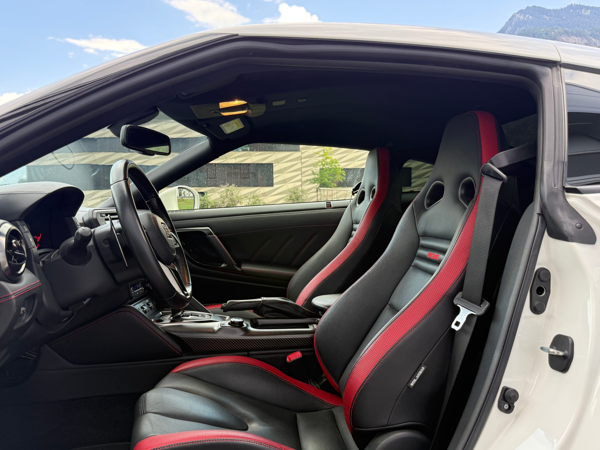 NISSAN GT-R 3.8 V6 Biturbo Black Edition-image-5