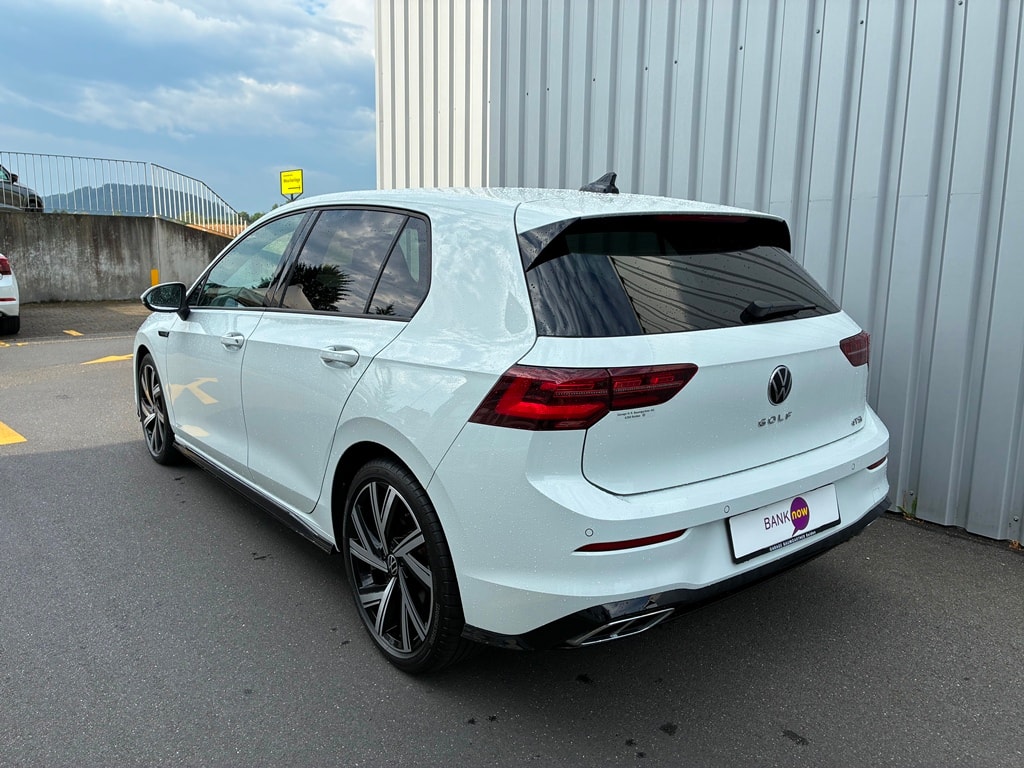 VW Golf 1.5 eTSI mHEV ACT R-Line DSG-image-3