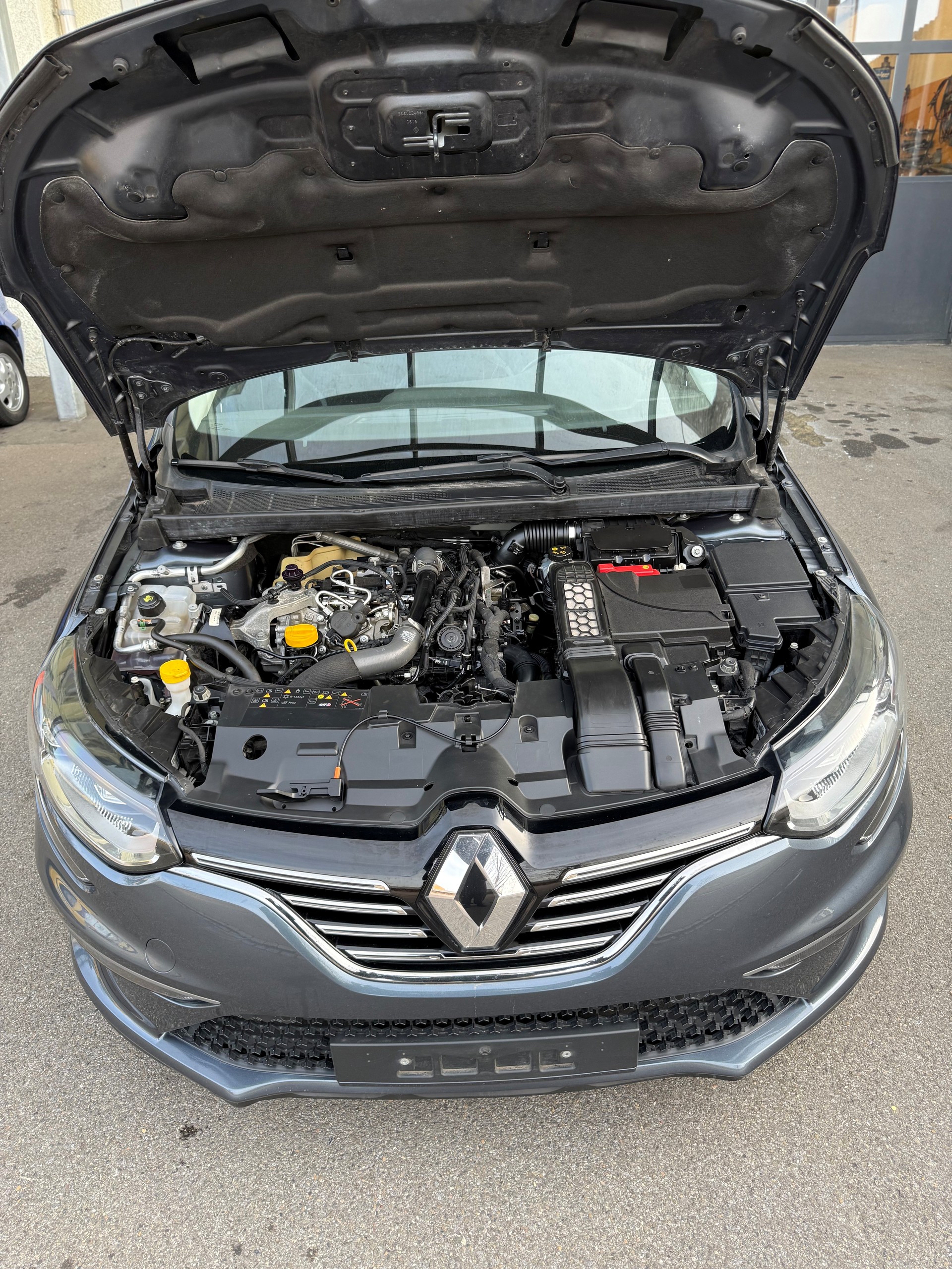 RENAULT Mégane 1.3 16V Turbo GT Line EDC-image-8
