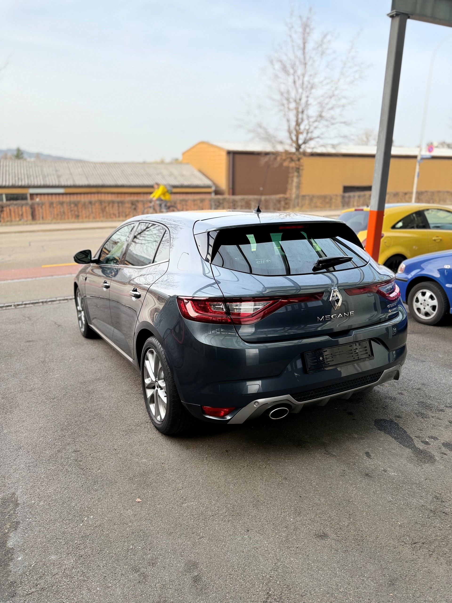RENAULT Mégane 1.3 16V Turbo GT Line EDC-image-3