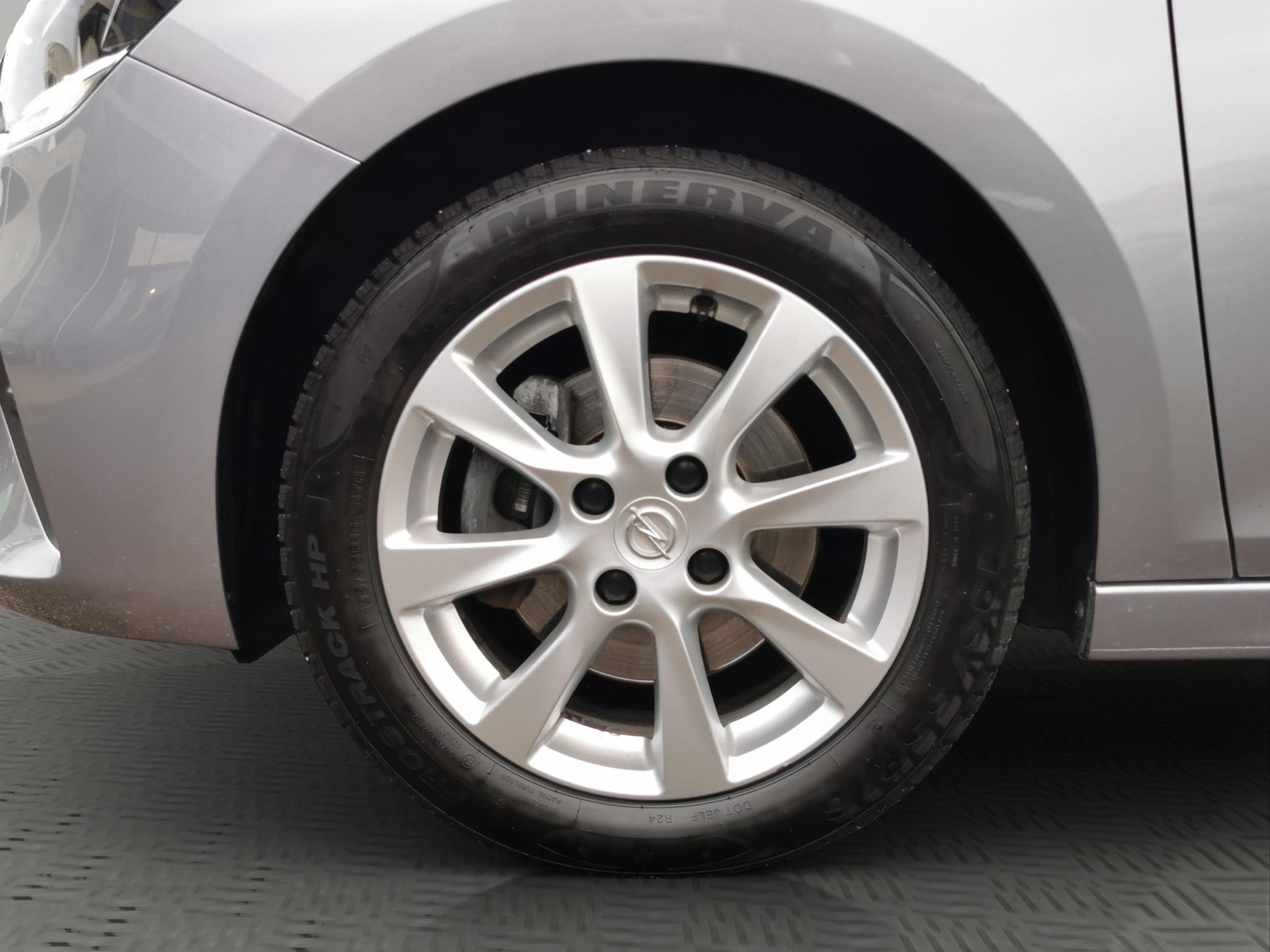 OPEL Corsa 1.2 T Edition-image-9