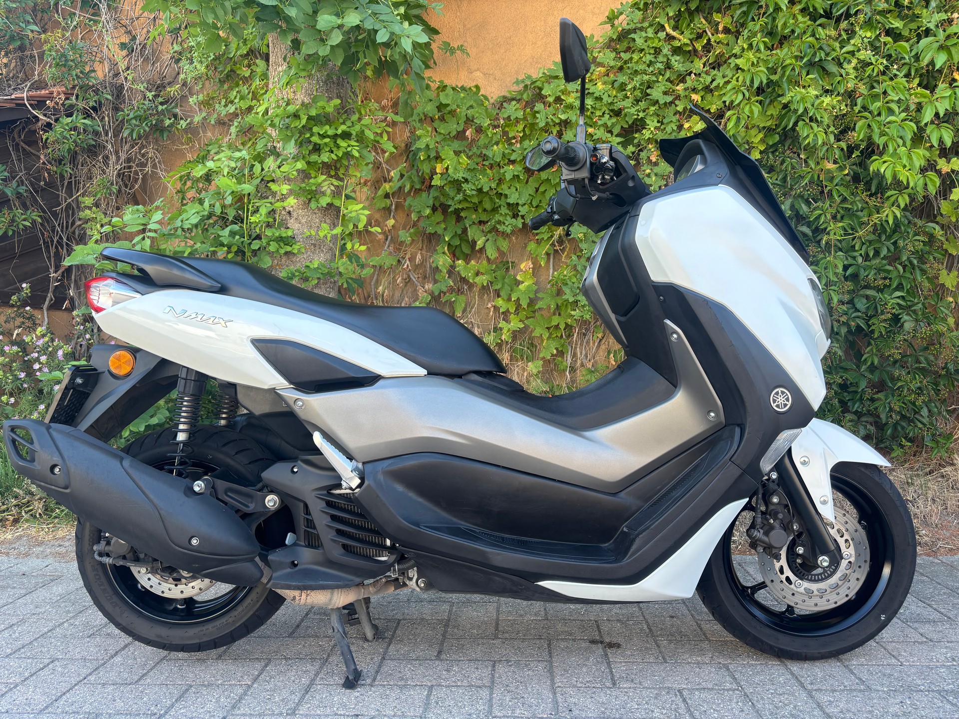 YAMAHA N-Max GPD 125-image-1