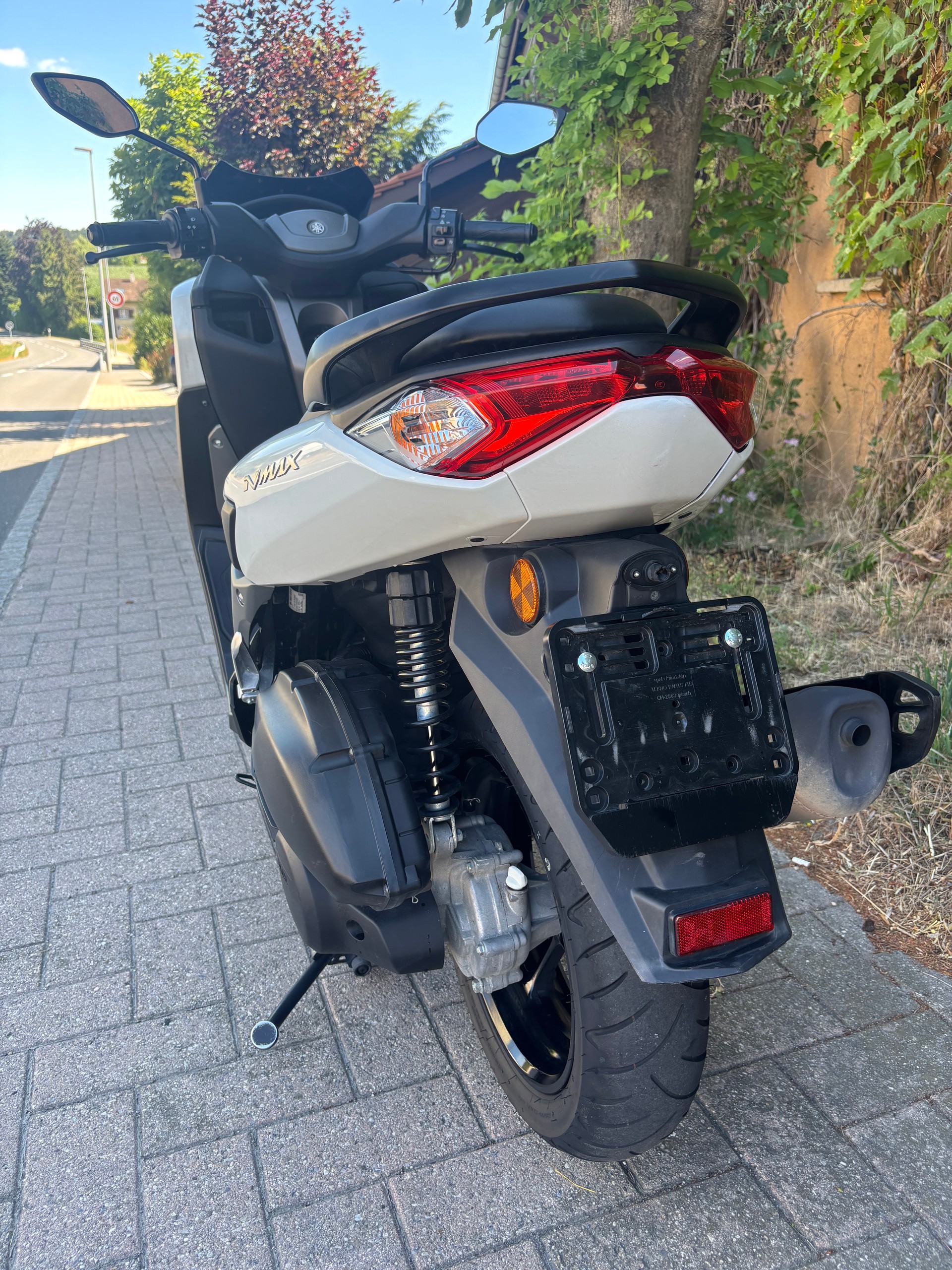 YAMAHA N-Max GPD 125-image-8