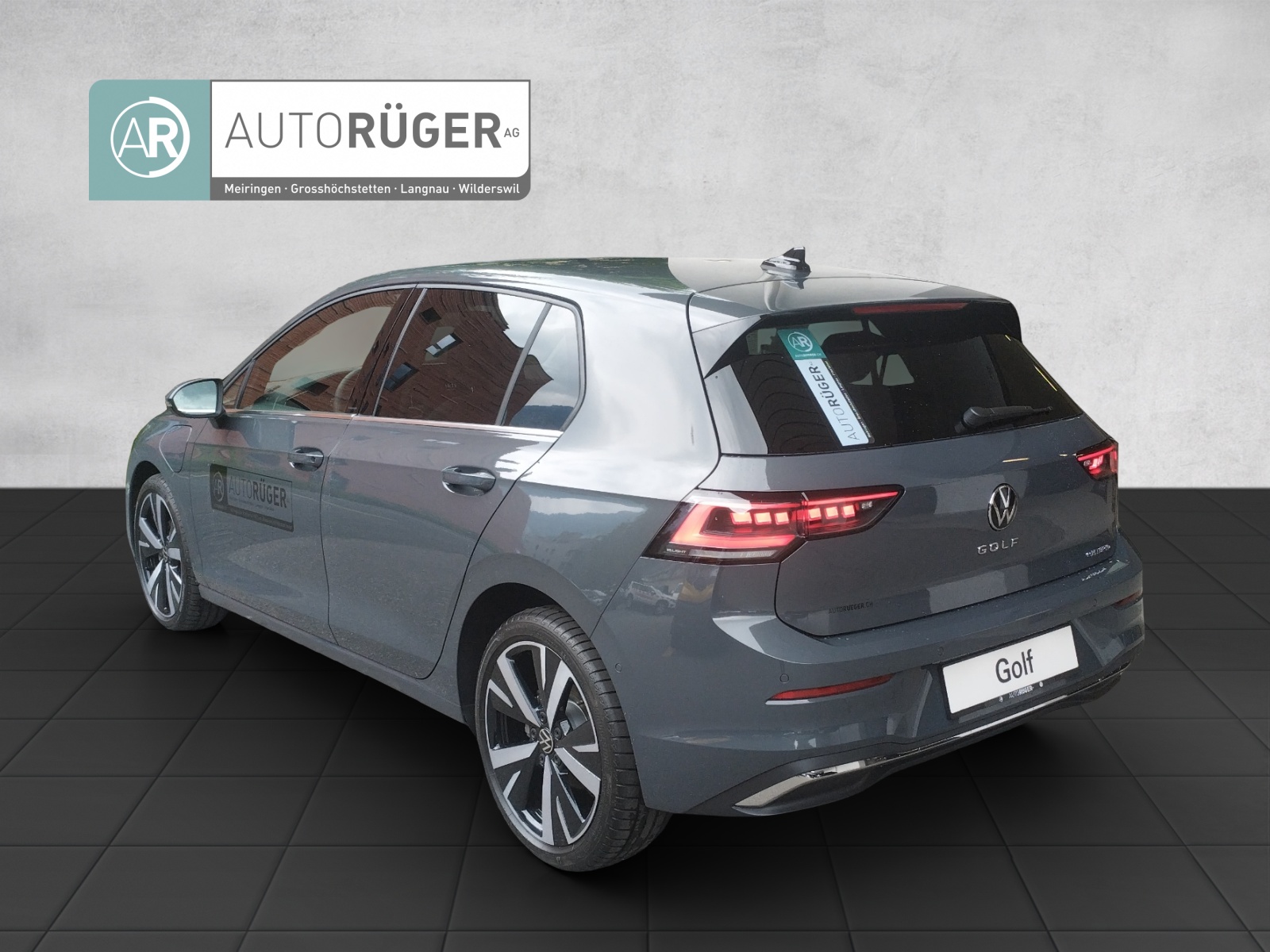 VW Golf 1.5 TSI PHEV Style-image-3
