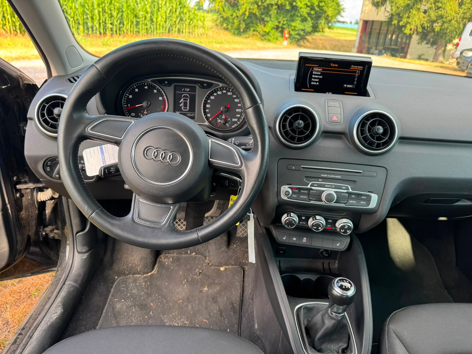 AUDI A1 Sportback 1.4 TFSI-image-10