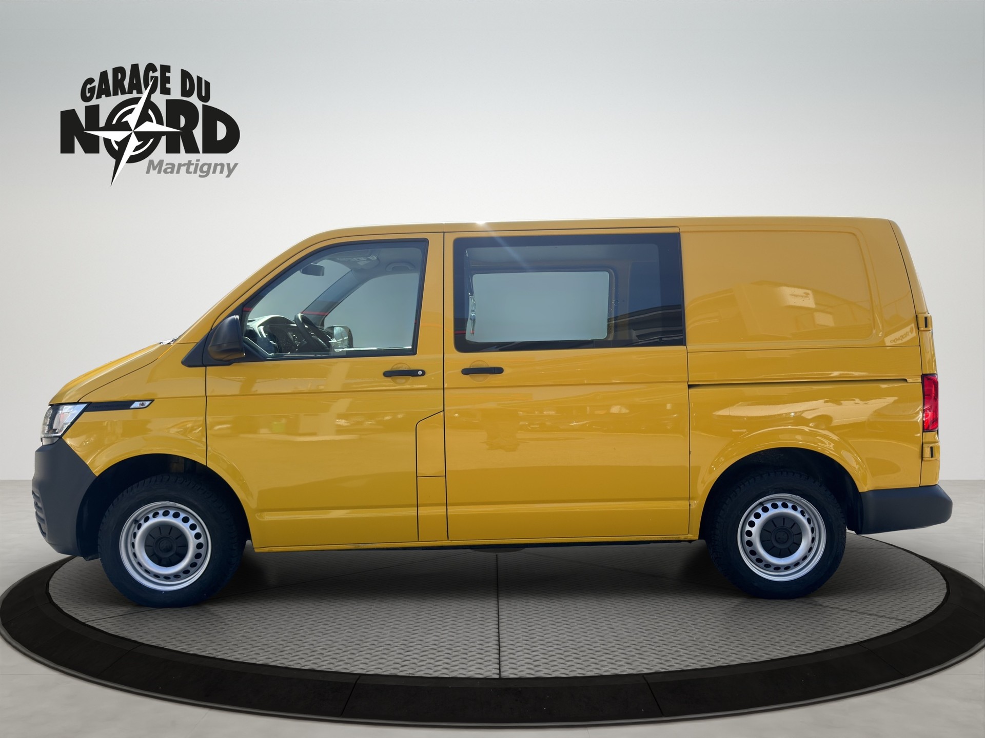 VW T6.1 2.0 TDI 4Motion DSG-image-2