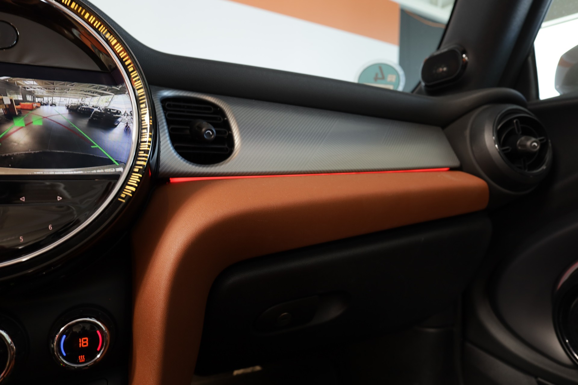 MINI Cooper John Cooper Works Cabriolet Steptronic-image-20
