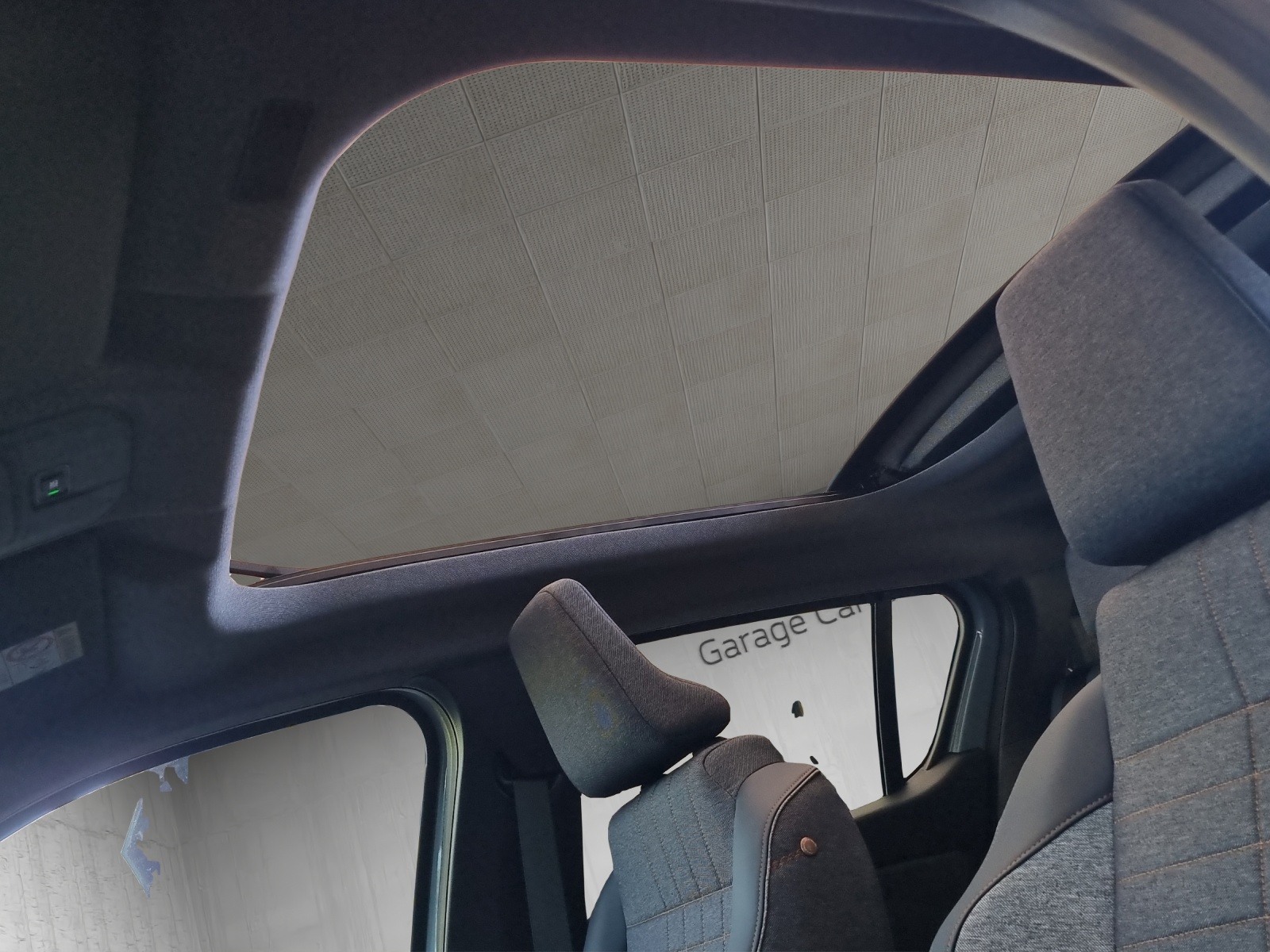 RENAULT R4 E-Tech Comfort Range techno "plein sud" Stoff-Faltdach-image-10