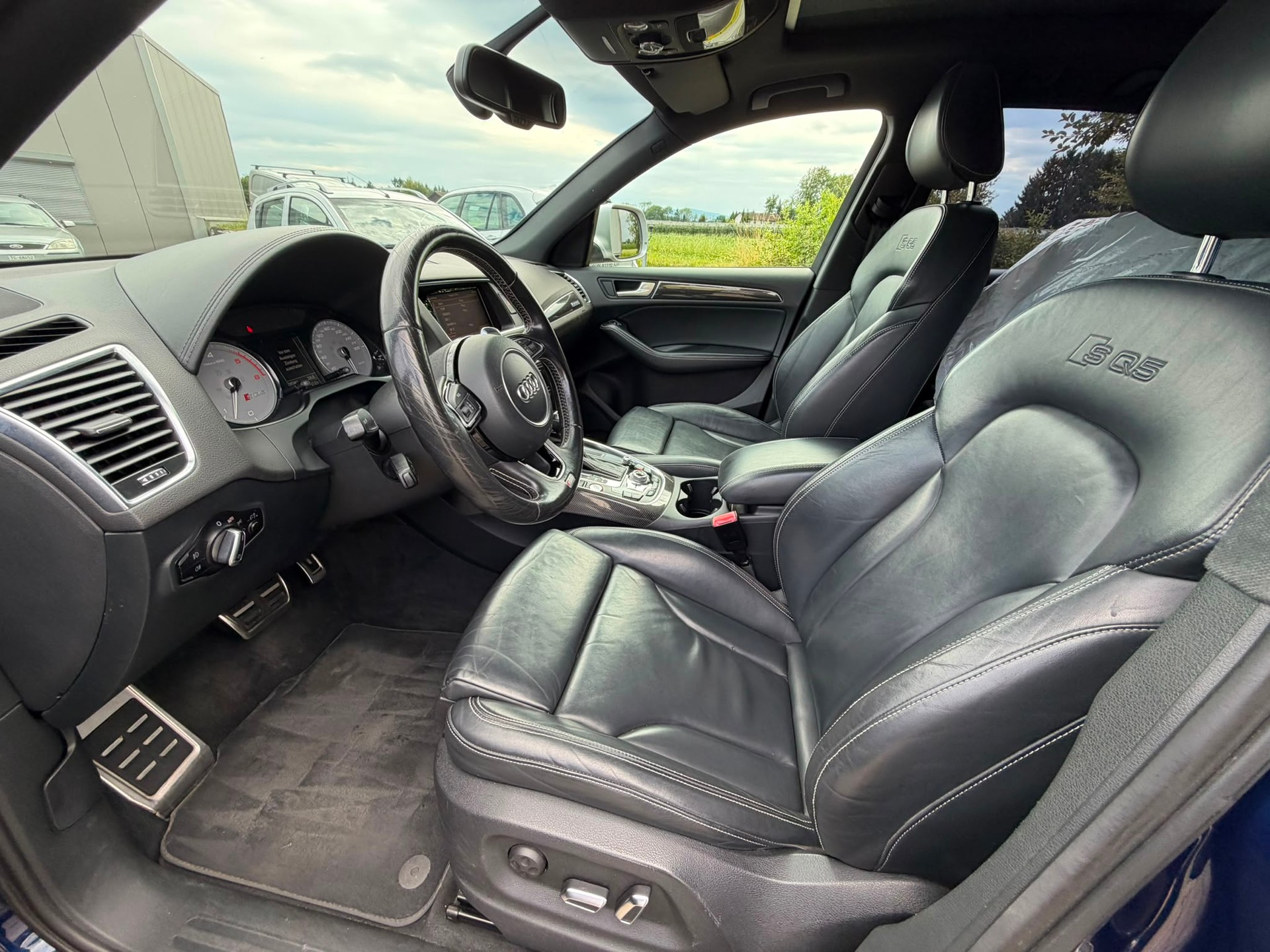 AUDI SQ5 3.0 TDI quattro tiptronic-image-12