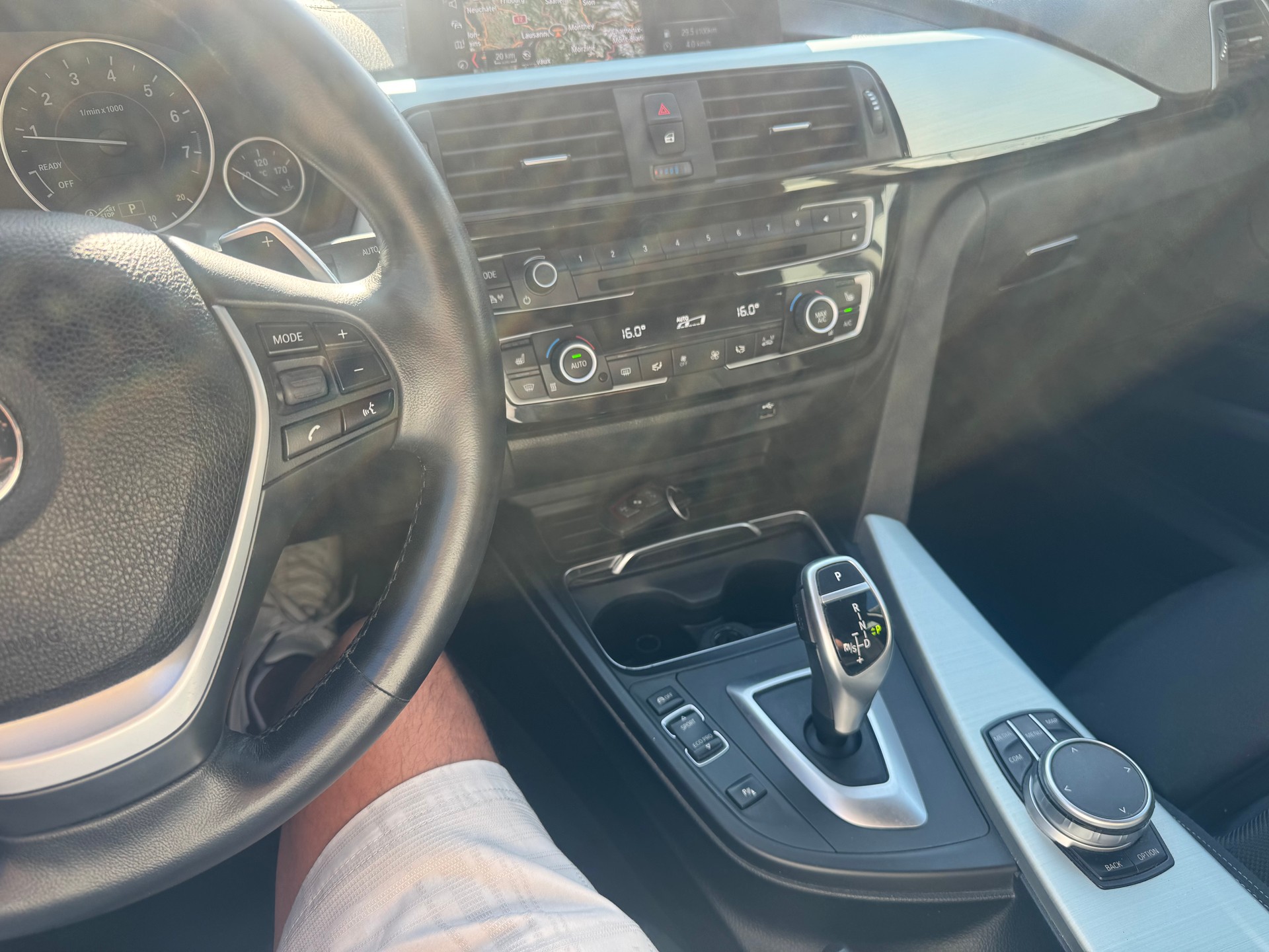 BMW 330i GT xDrive Steptronic-image-20