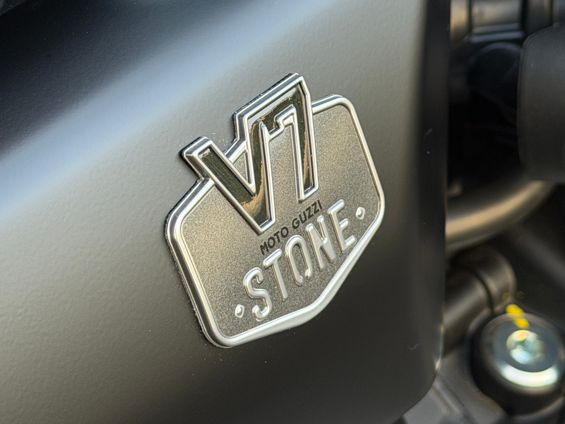 MOTO GUZZI V7 IV 850 Stone E5+ (35kW)-image-9