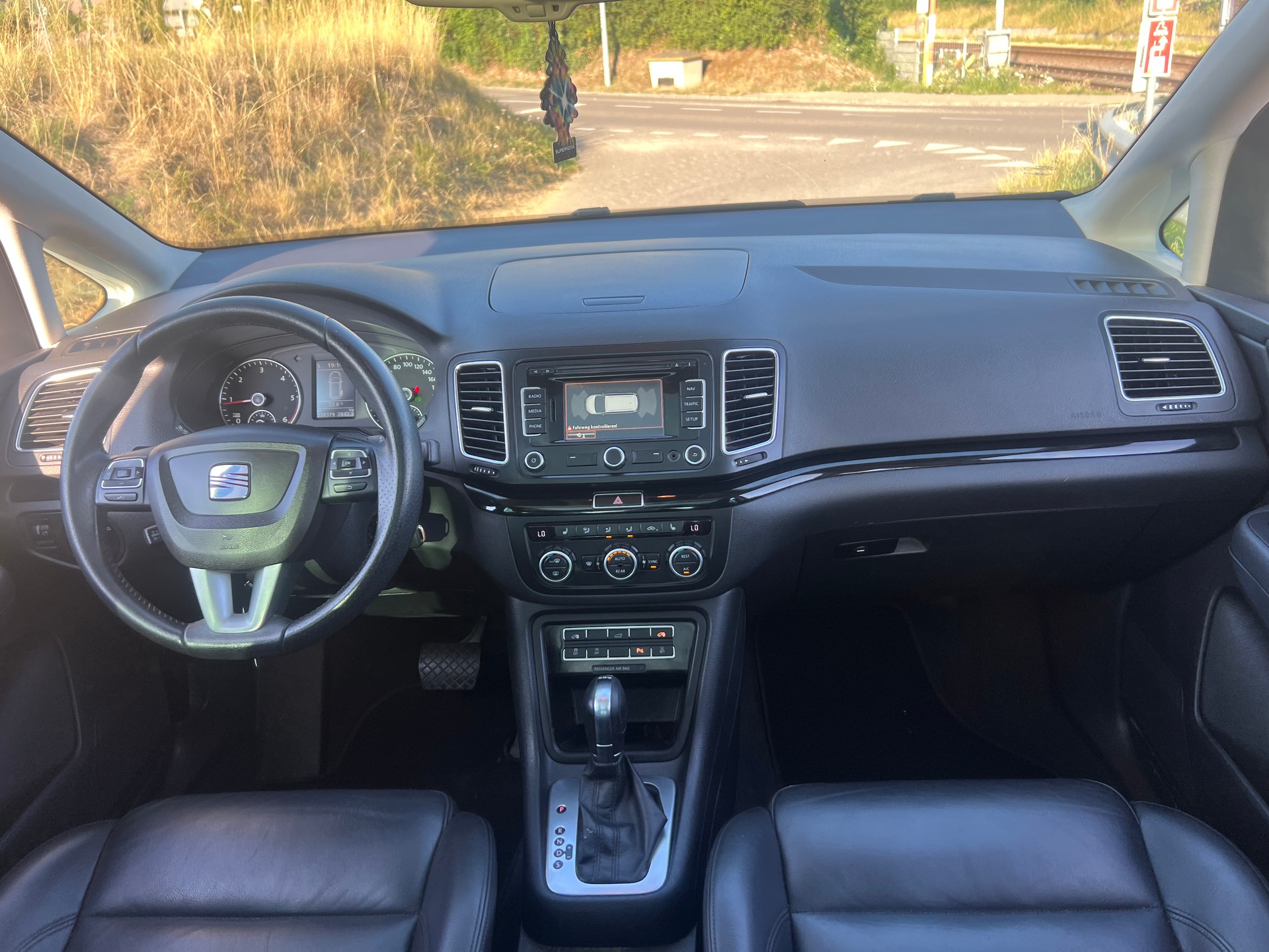 SEAT Alhambra 2.0 TDI Reference DSG-image-9
